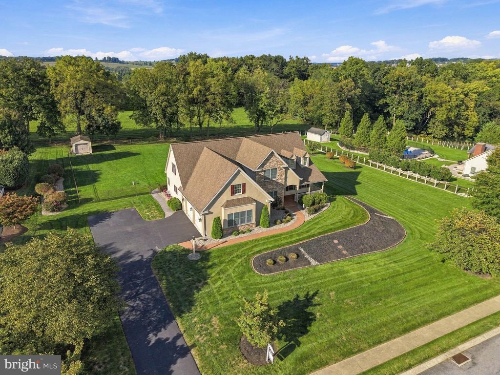 31 COBBLE LANE