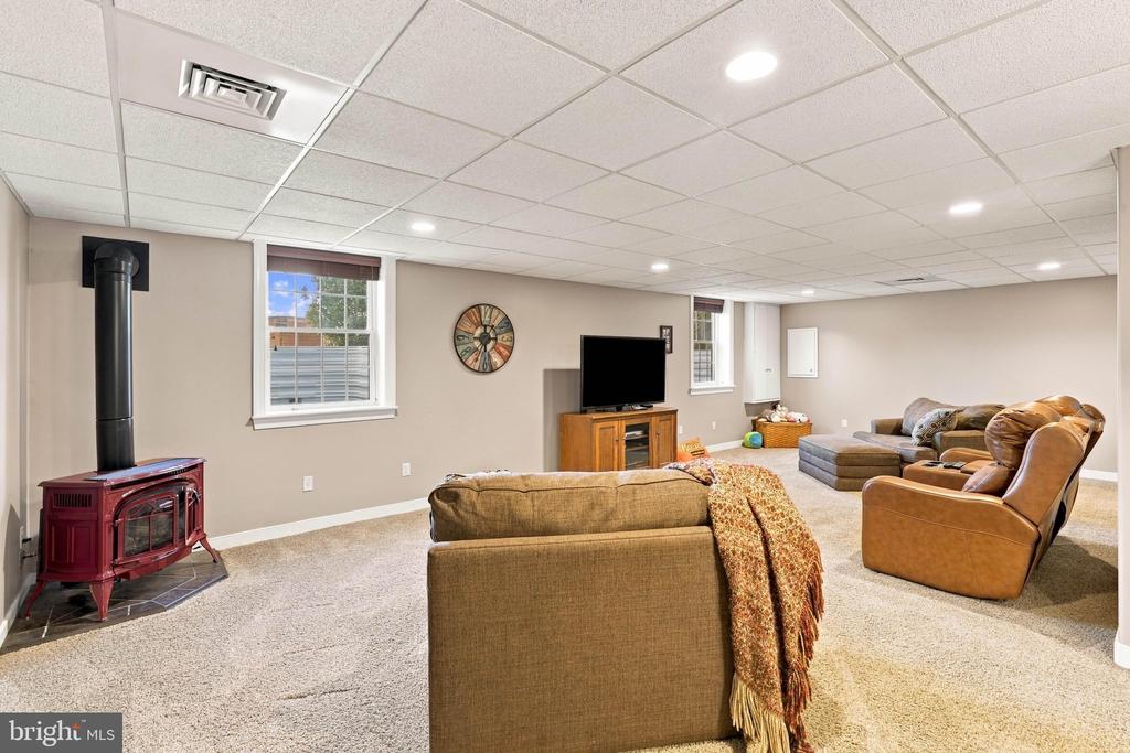 31 COBBLE LANE