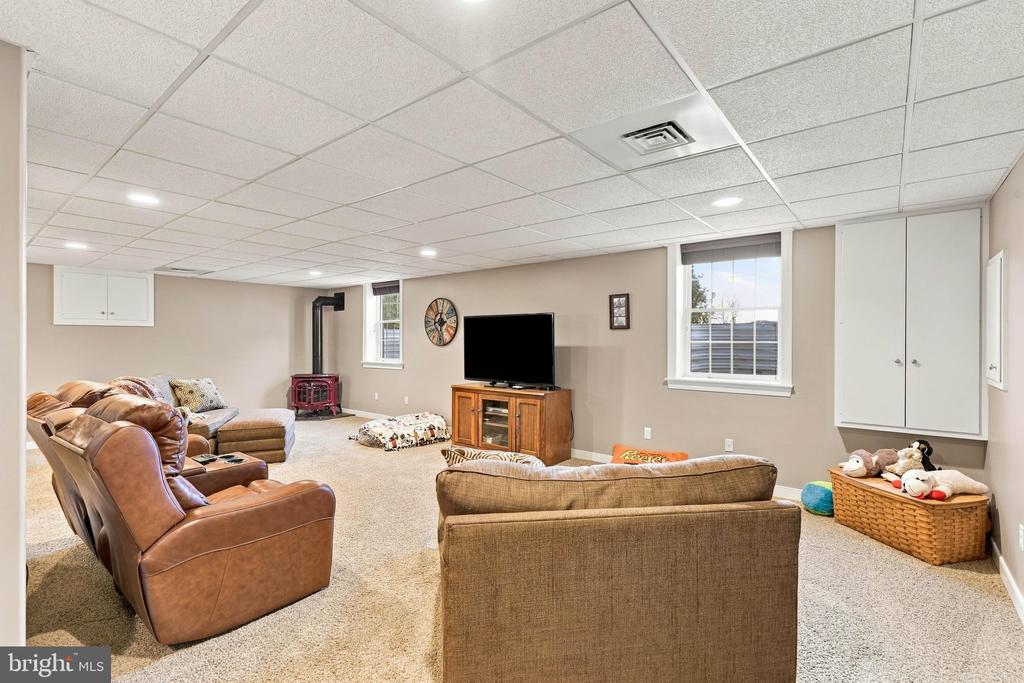 31 COBBLE LANE