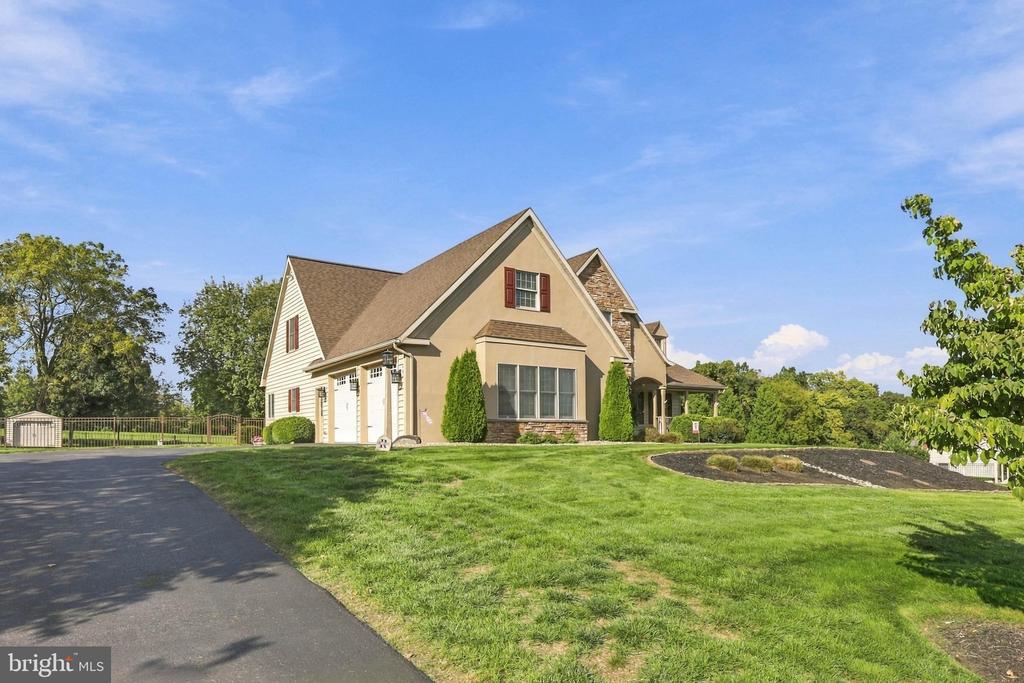 31 COBBLE LANE
