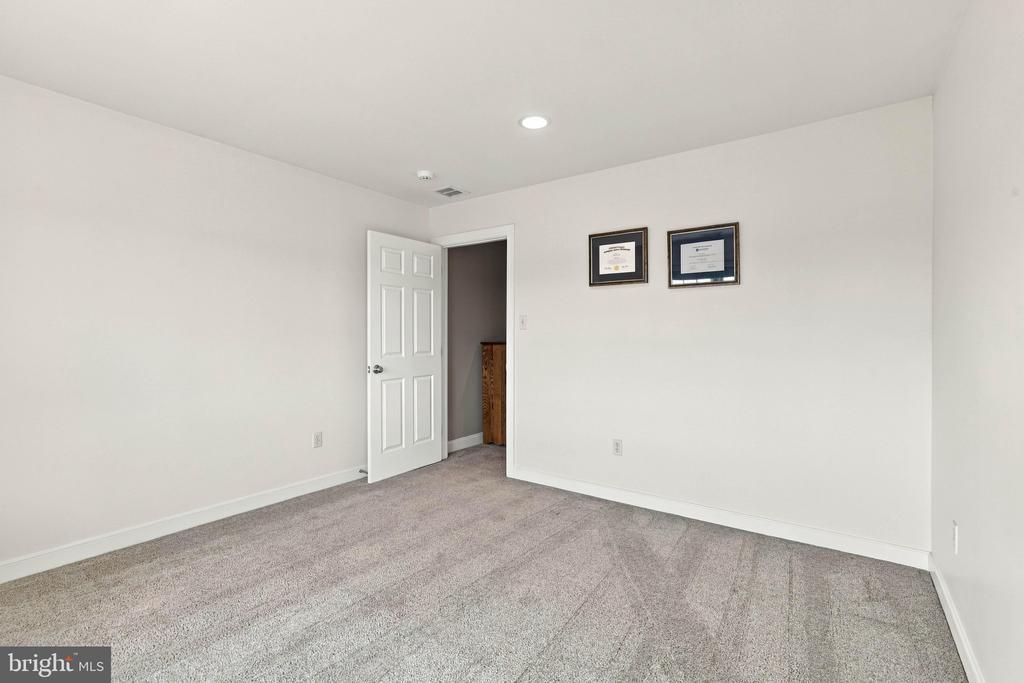 31 COBBLE LANE