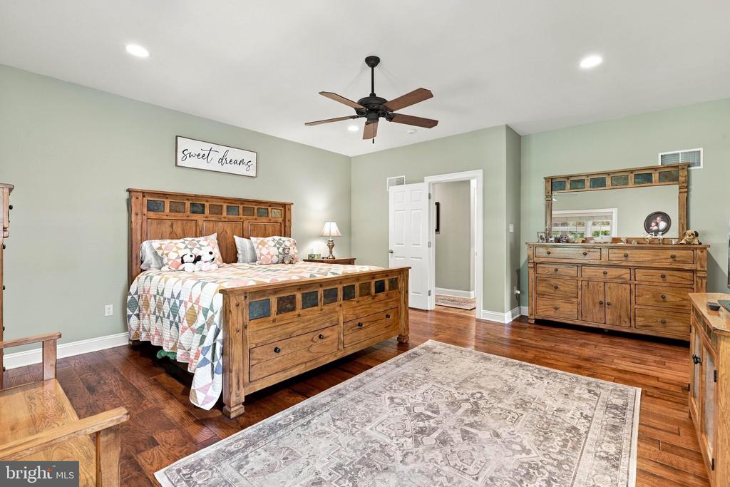 31 COBBLE LANE