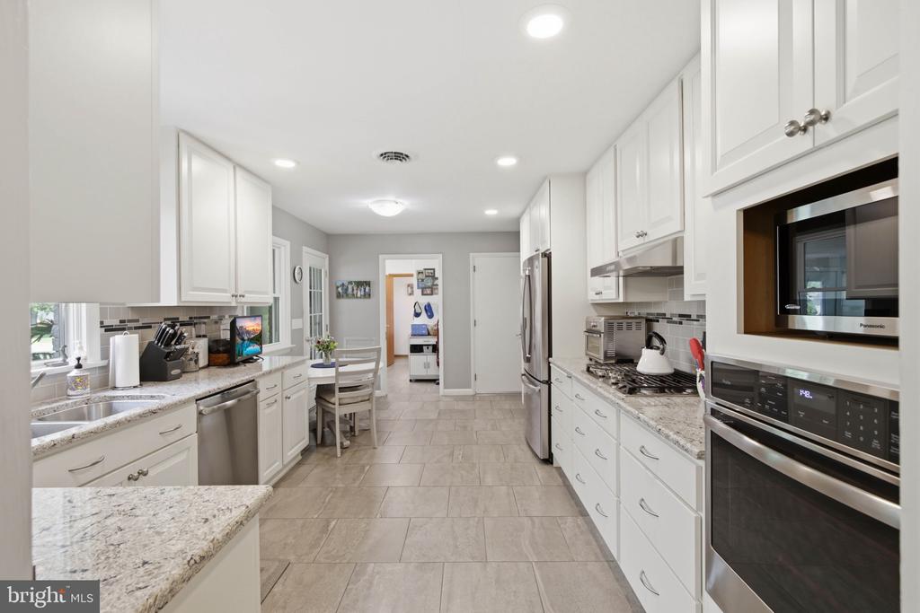 1007 BEAR CREEK ROAD