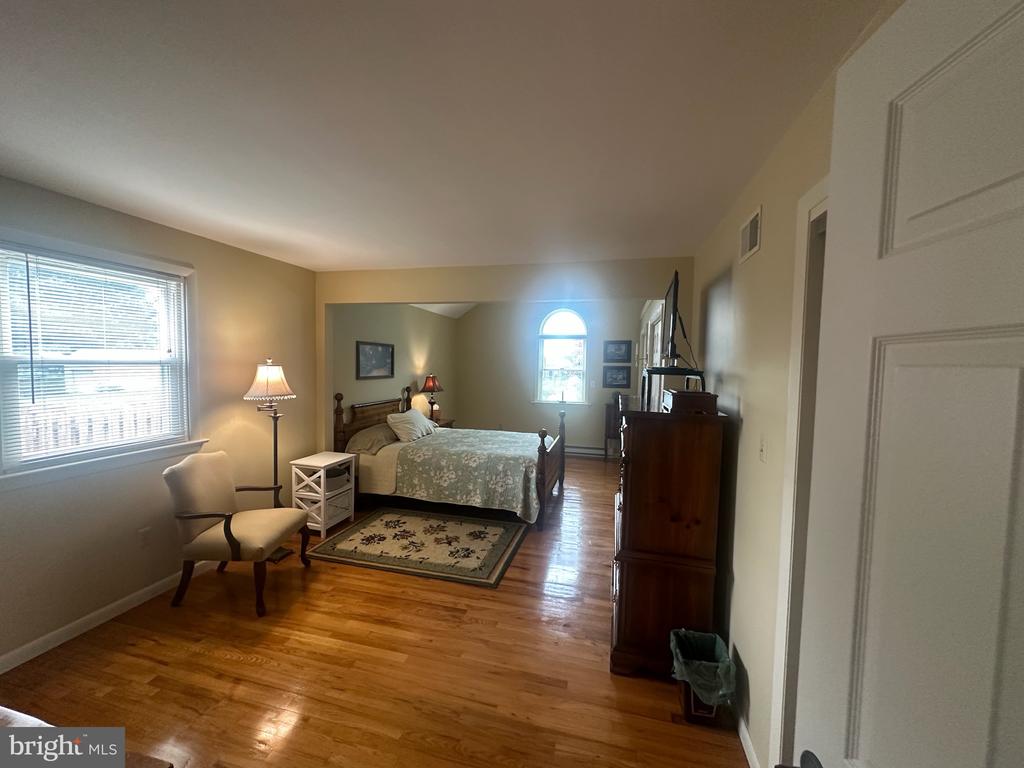 270 HILLTOP VIEW WAY