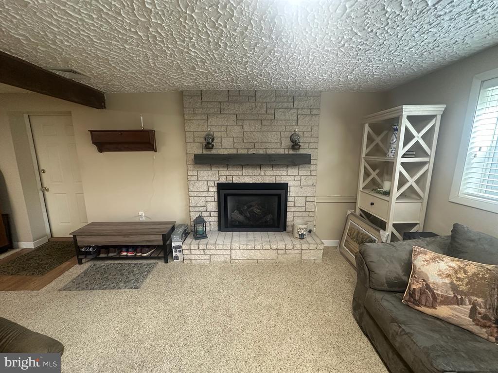 270 HILLTOP VIEW WAY
