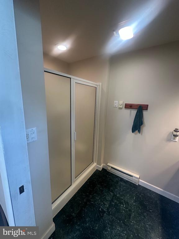 270 HILLTOP VIEW WAY