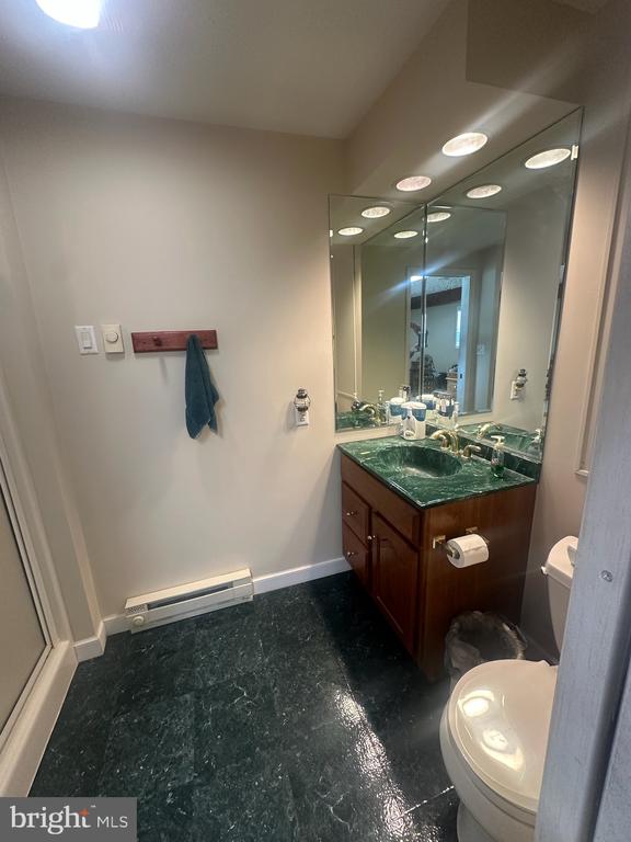270 HILLTOP VIEW WAY