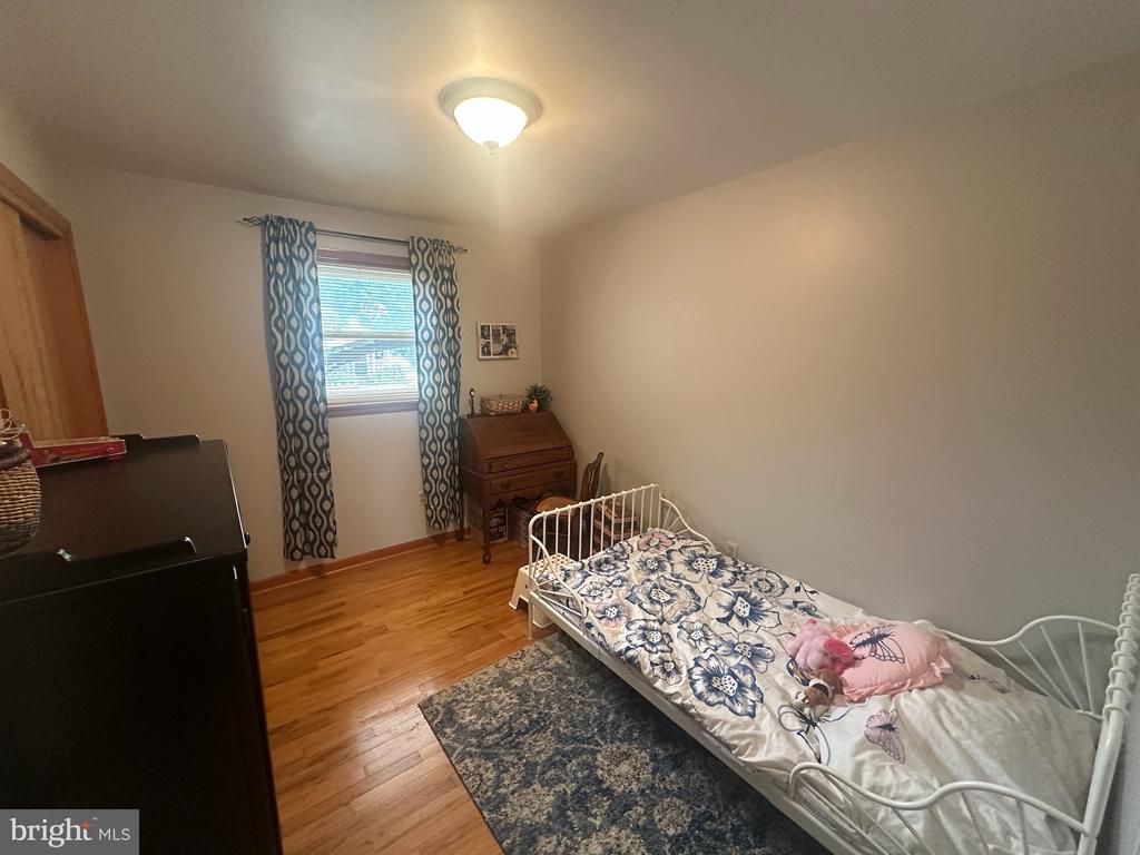 270 HILLTOP VIEW WAY