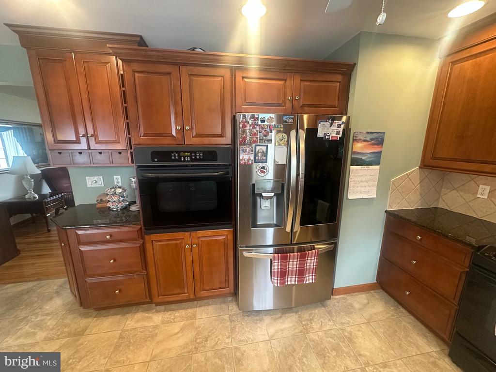 270 HILLTOP VIEW WAY