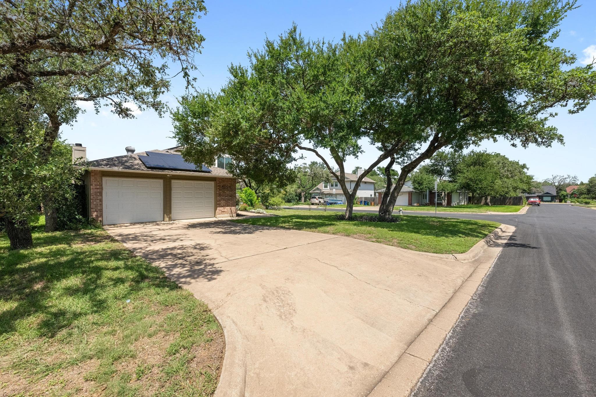 4000 Cortina DR