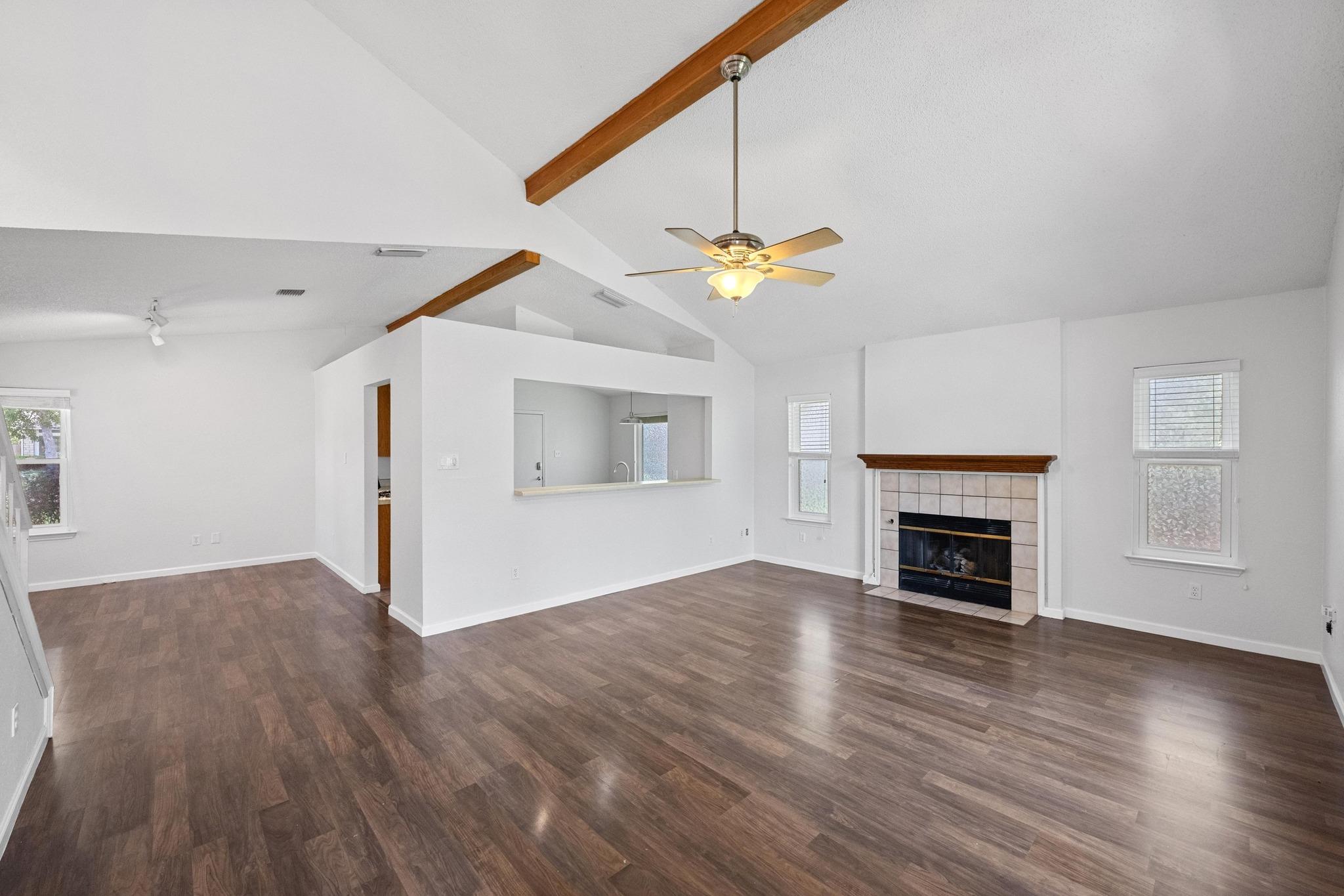 4000 Cortina DR