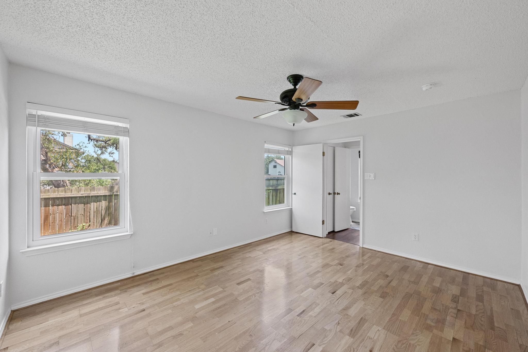 4000 Cortina DR
