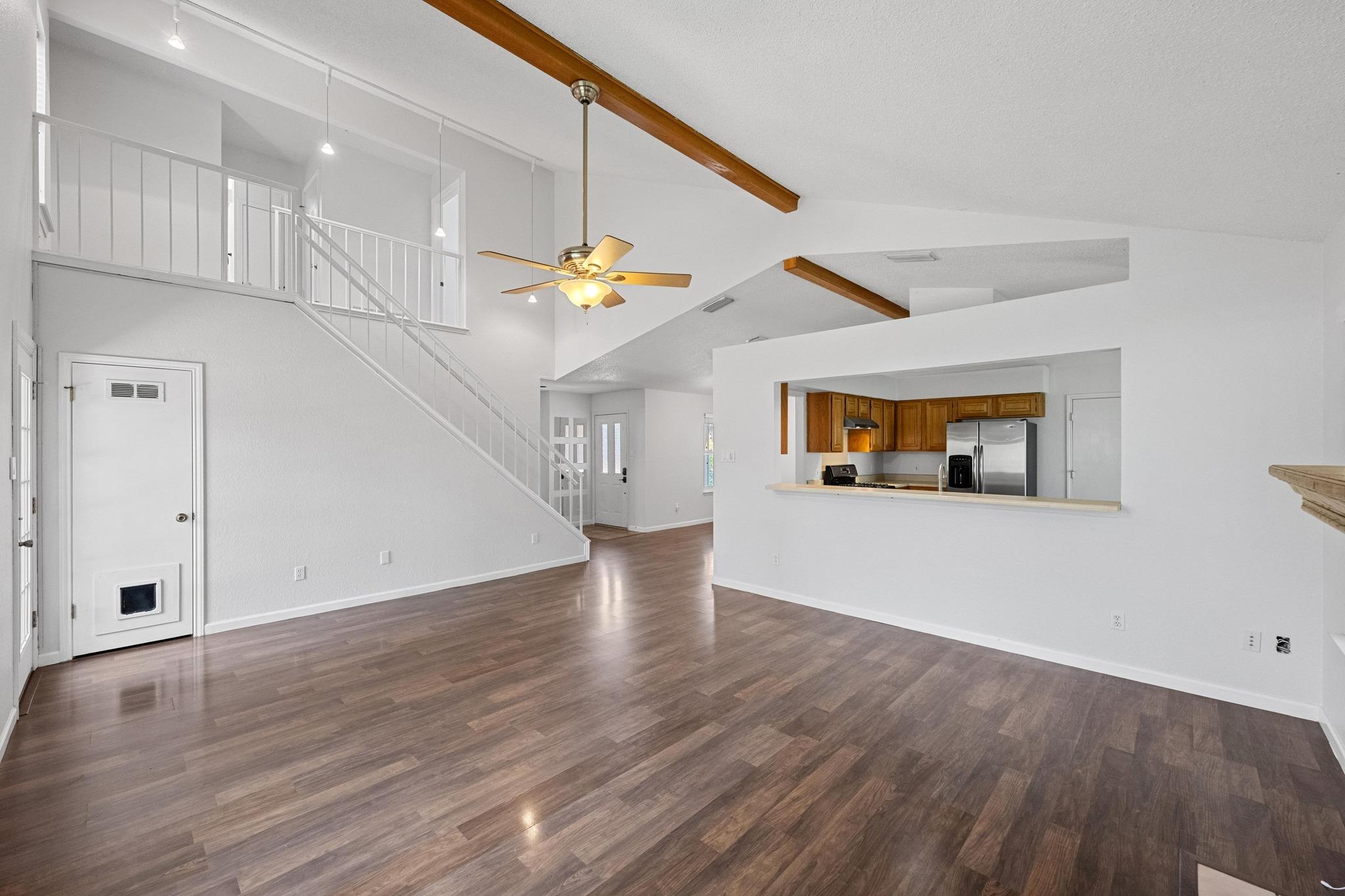 4000 Cortina DR