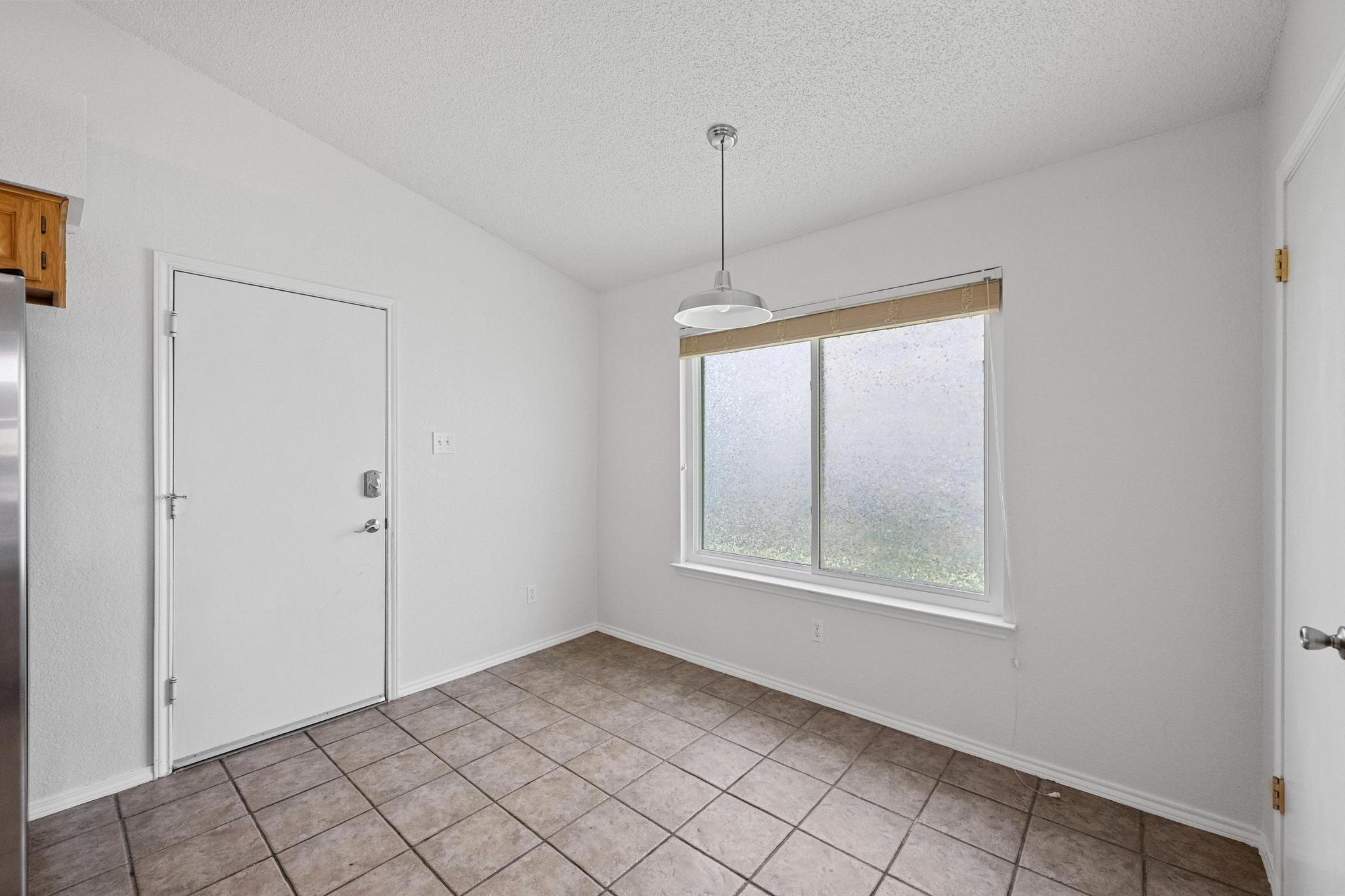 4000 Cortina DR
