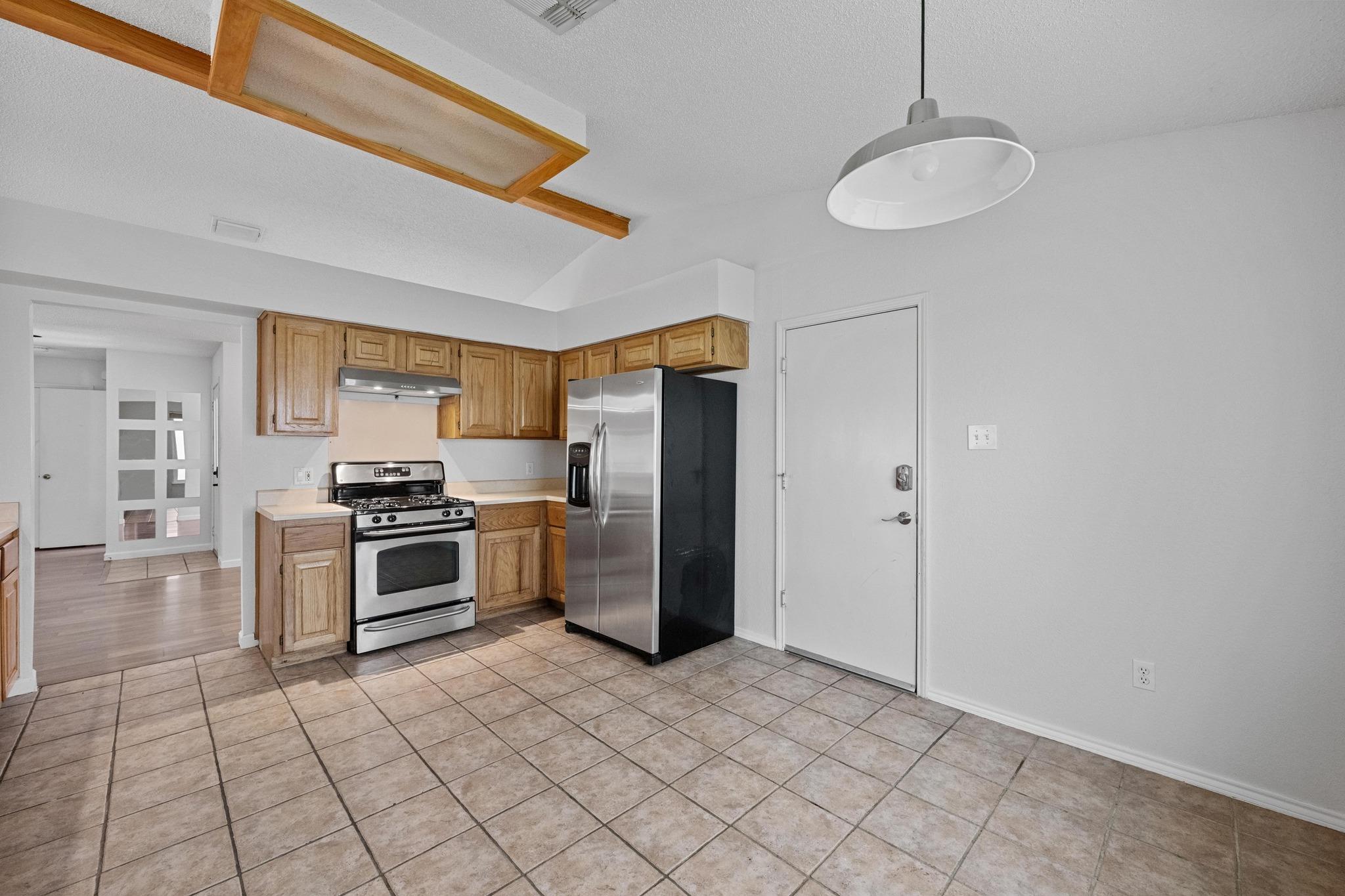 4000 Cortina DR