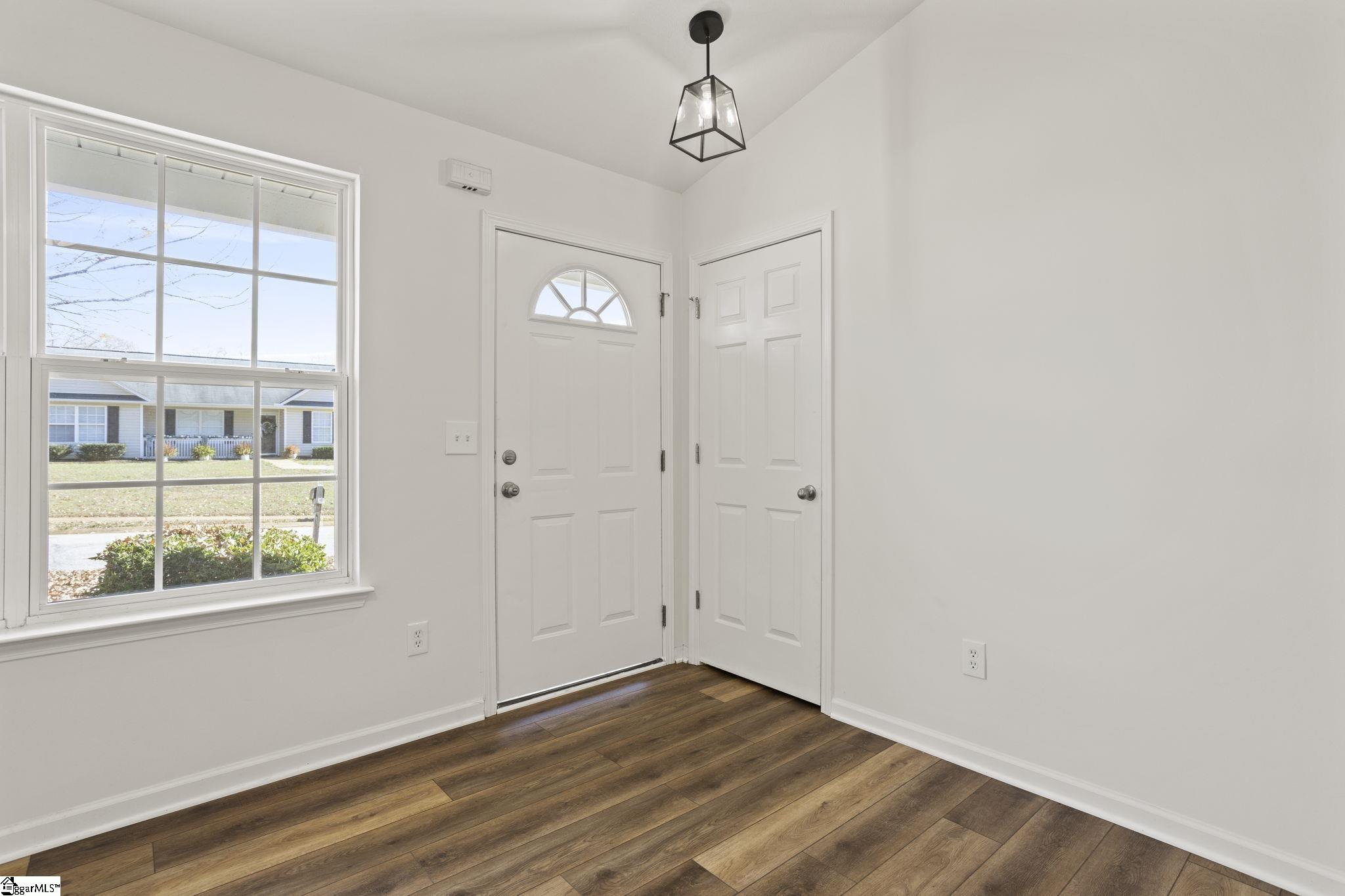 100 Lakanwood Lane