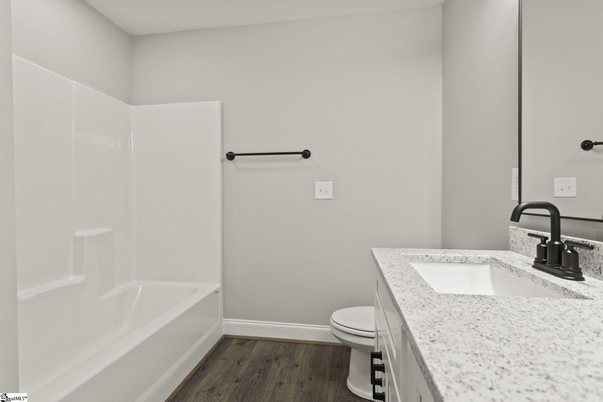 1006 Bolt Drive