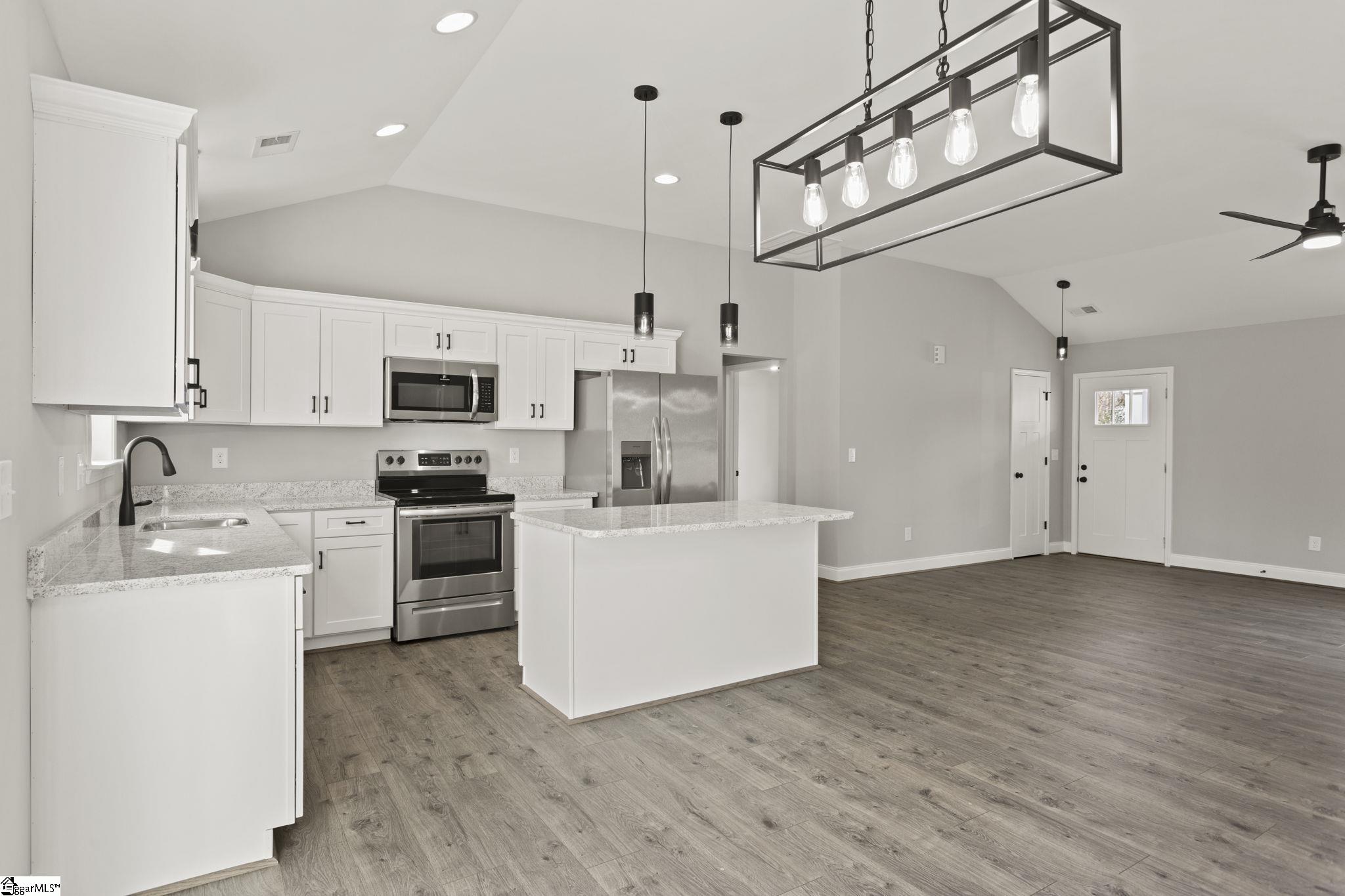 1006 Bolt Drive