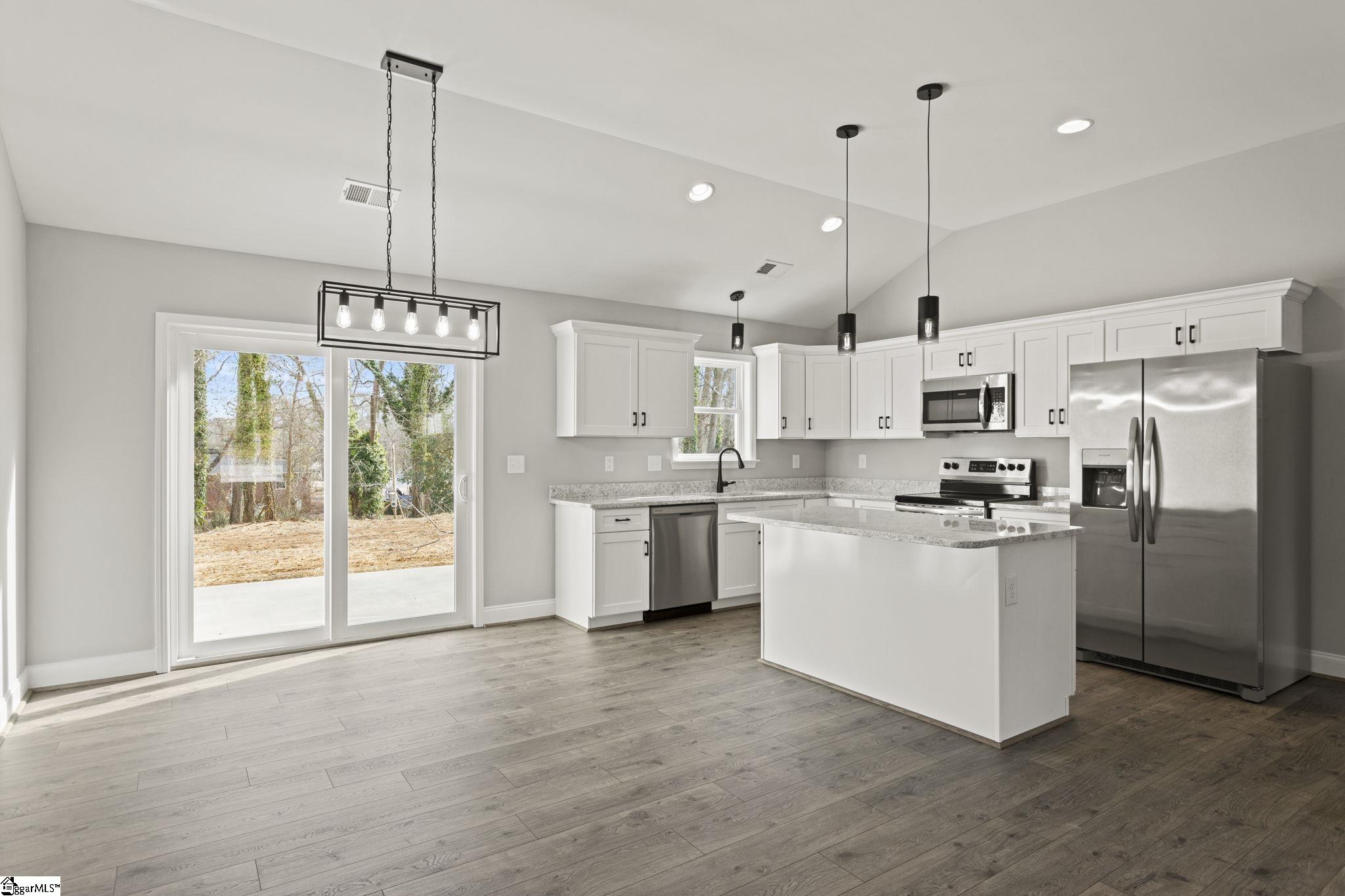 1006 Bolt Drive