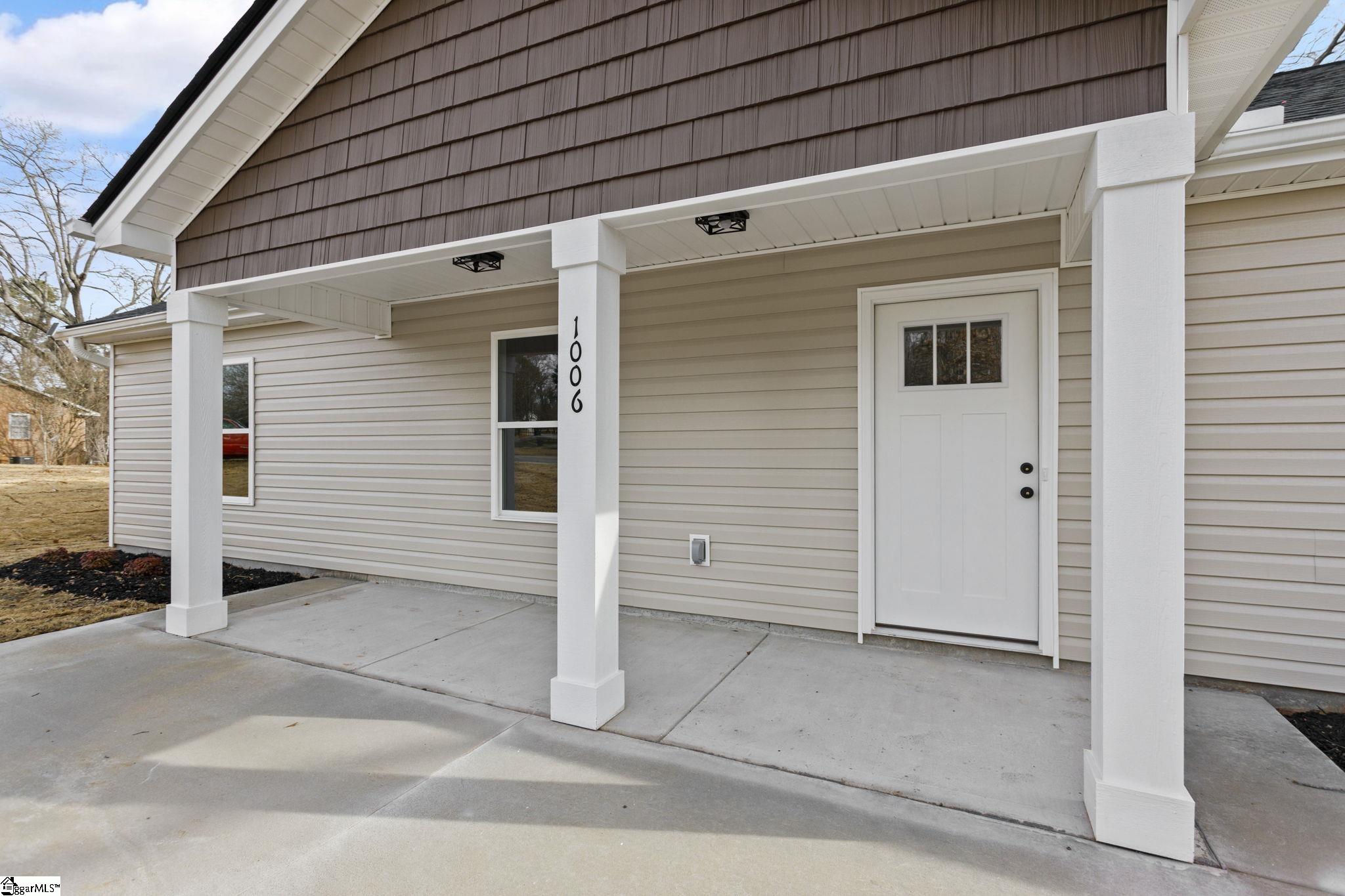 1006 Bolt Drive