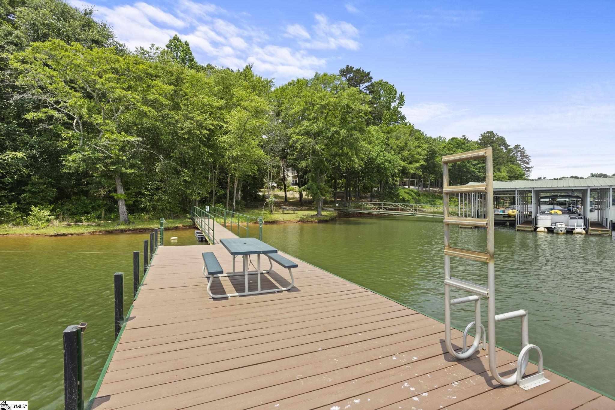 405B Boaters Row