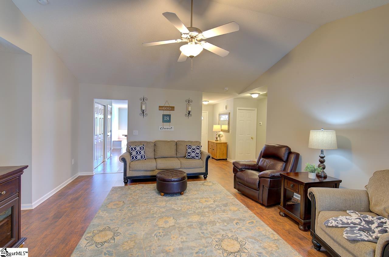 7 Clematis Drive