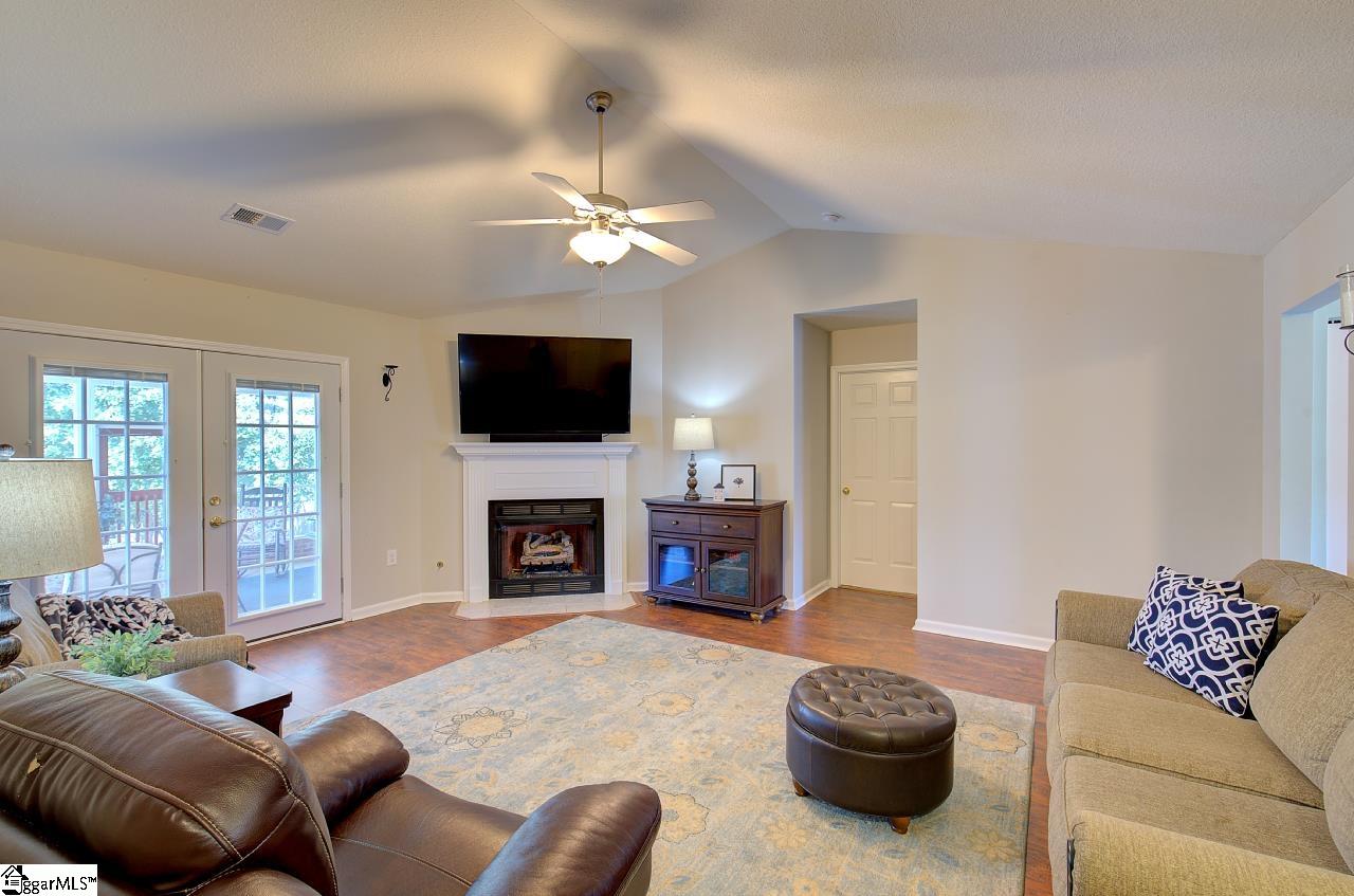 7 Clematis Drive