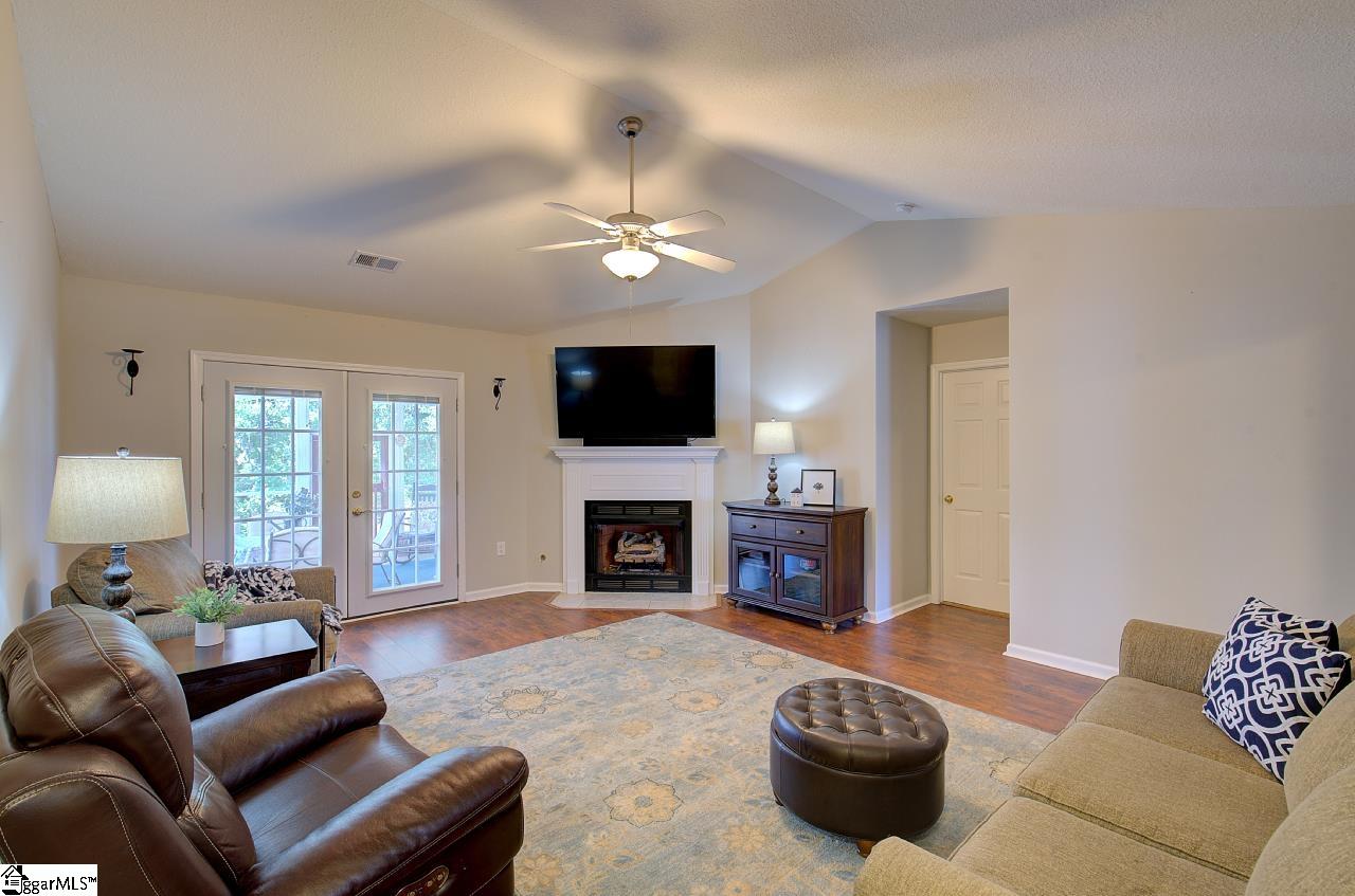 7 Clematis Drive