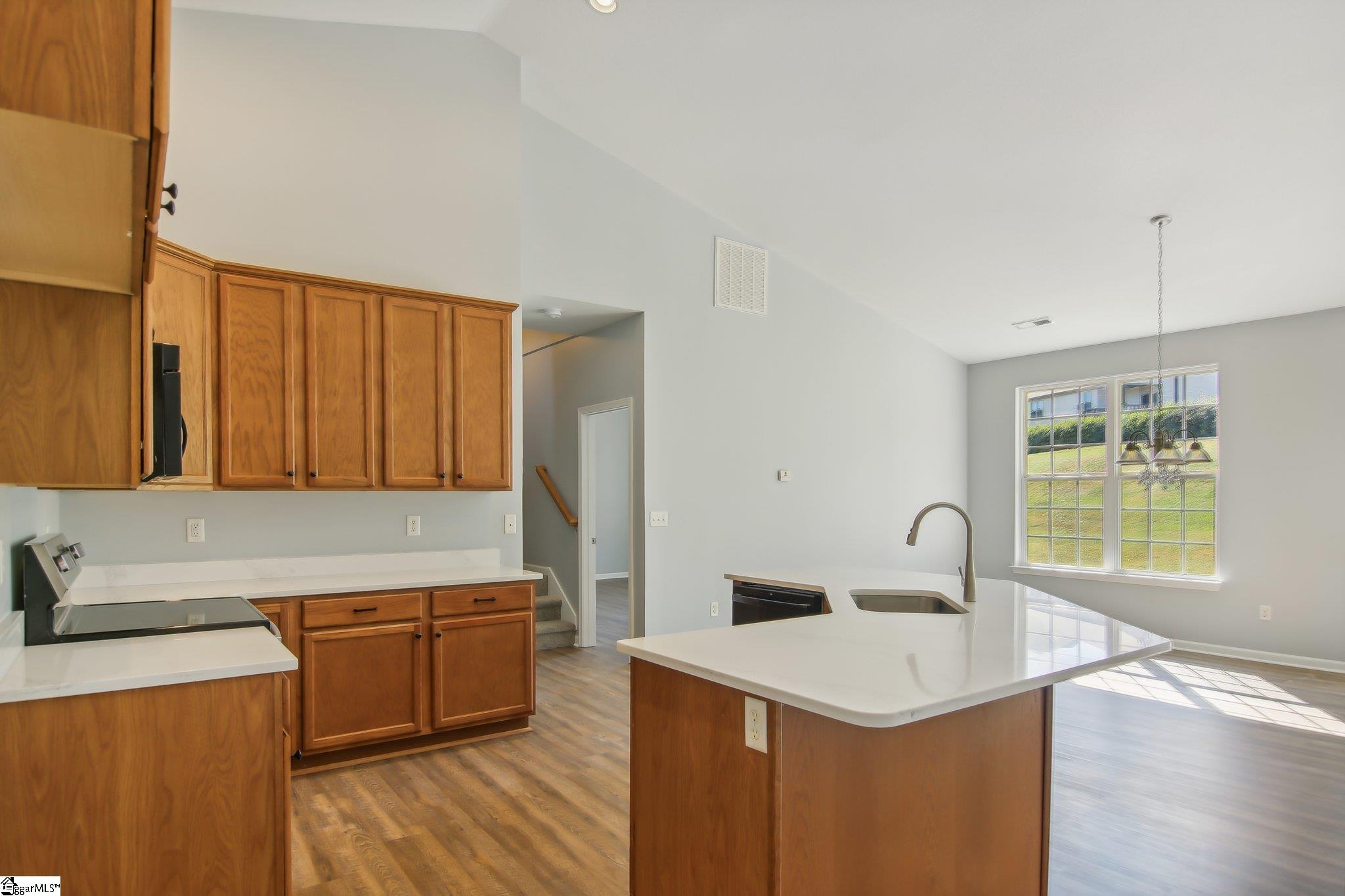 120 Bascom Court