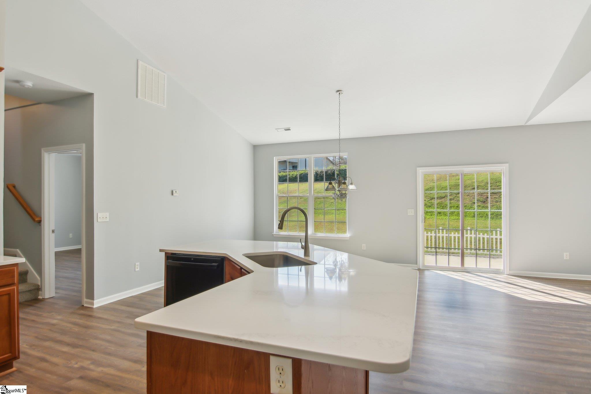 120 Bascom Court