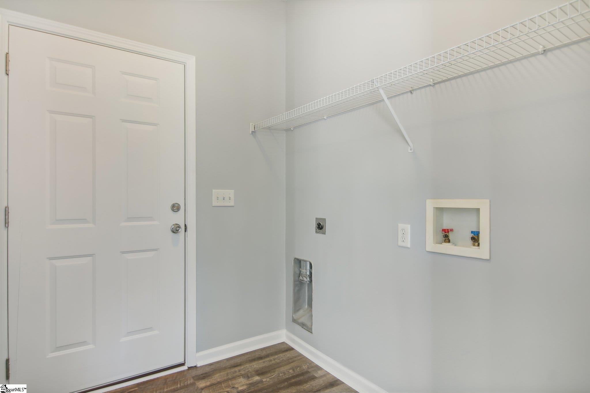 120 Bascom Court