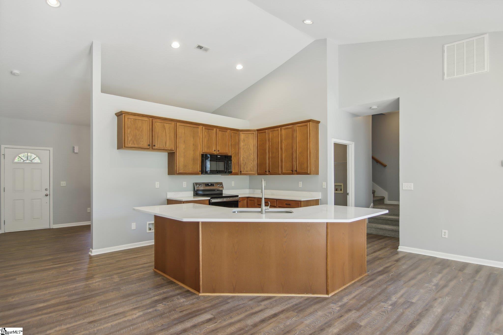 120 Bascom Court