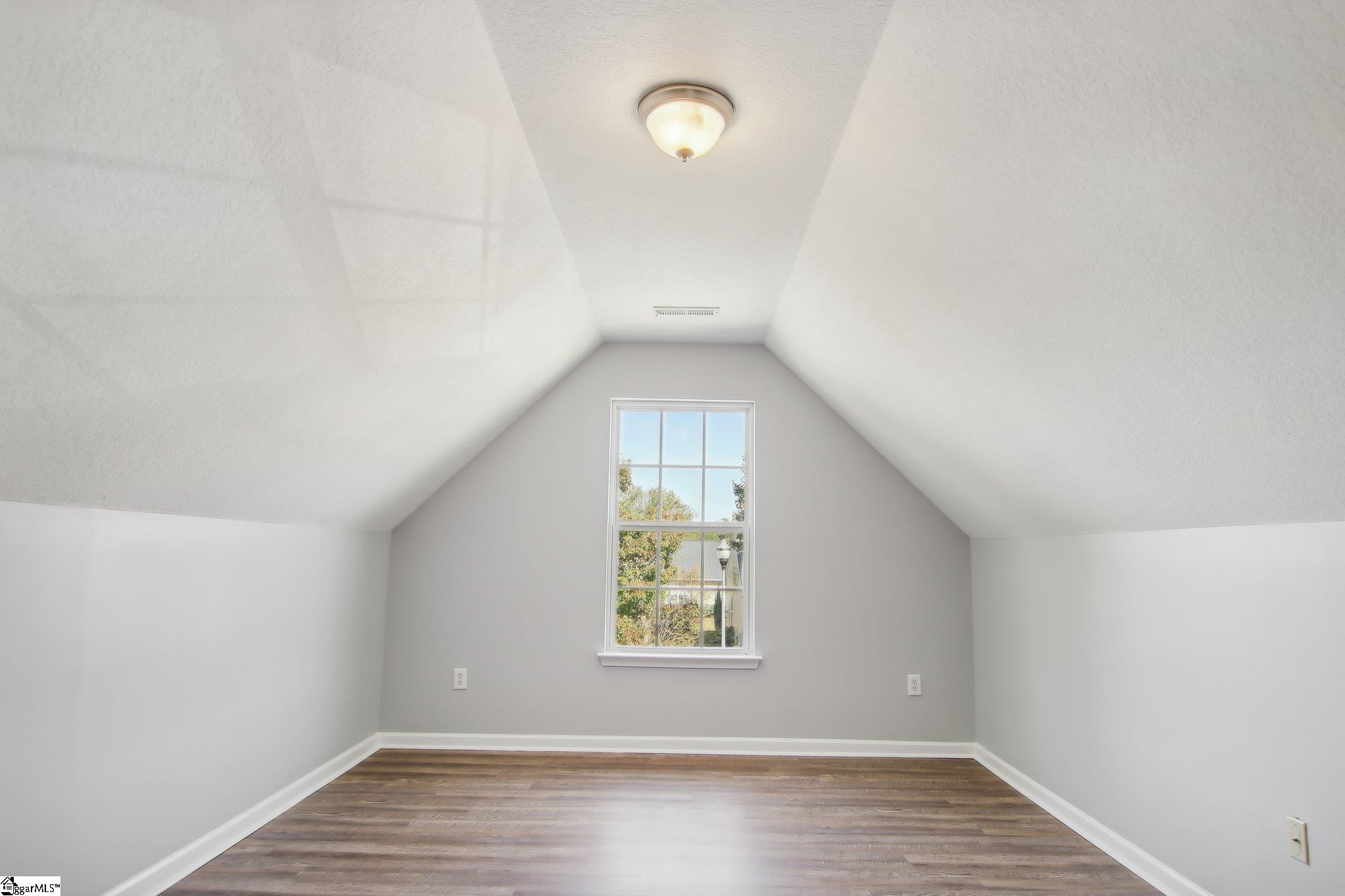 120 Bascom Court