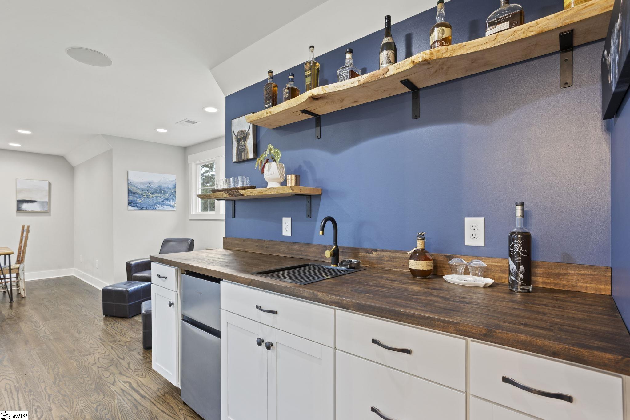 1304 Reid School Road