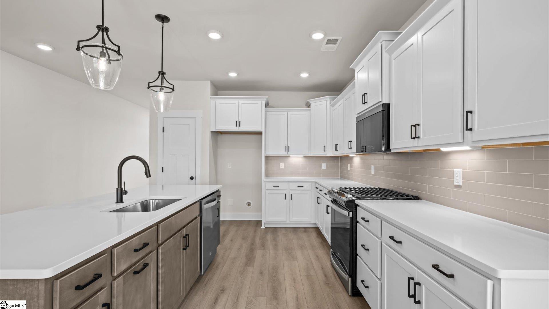 738 Rodin Road