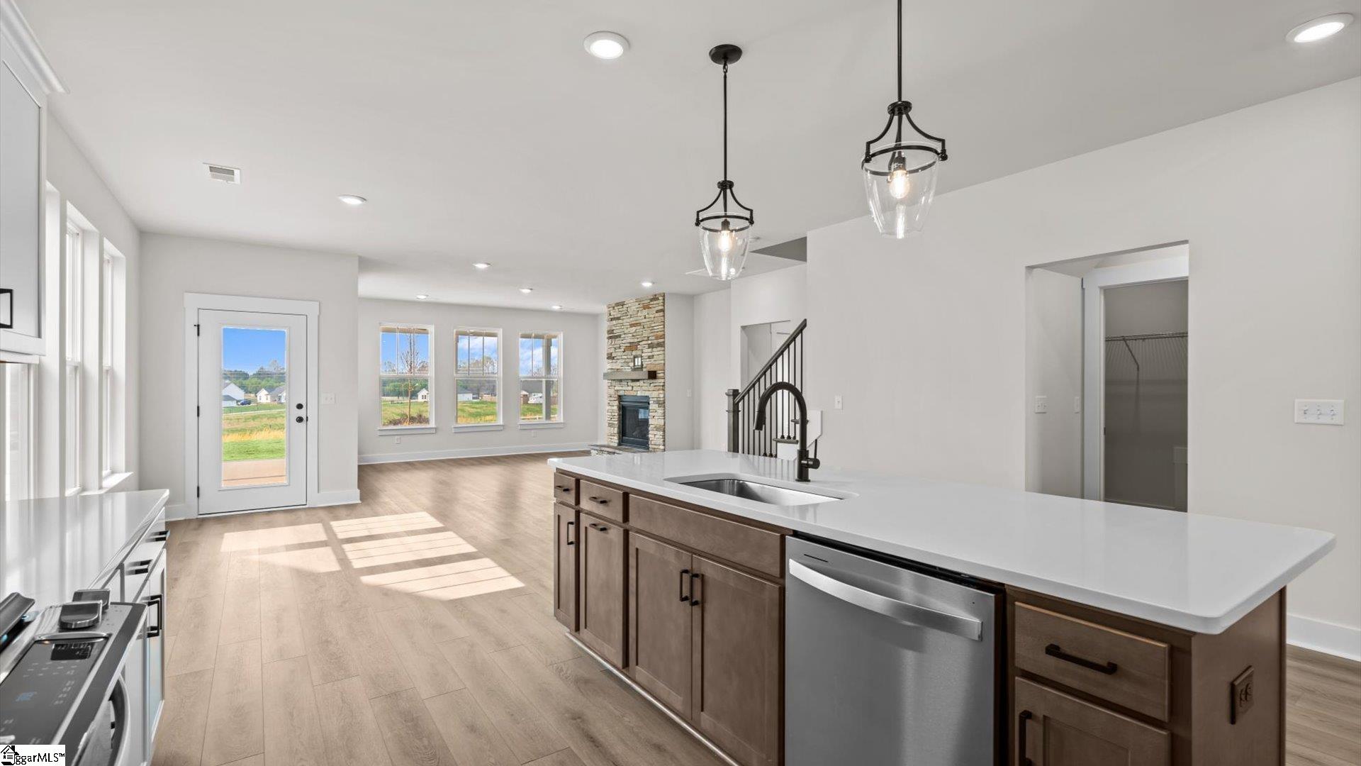 738 Rodin Road
