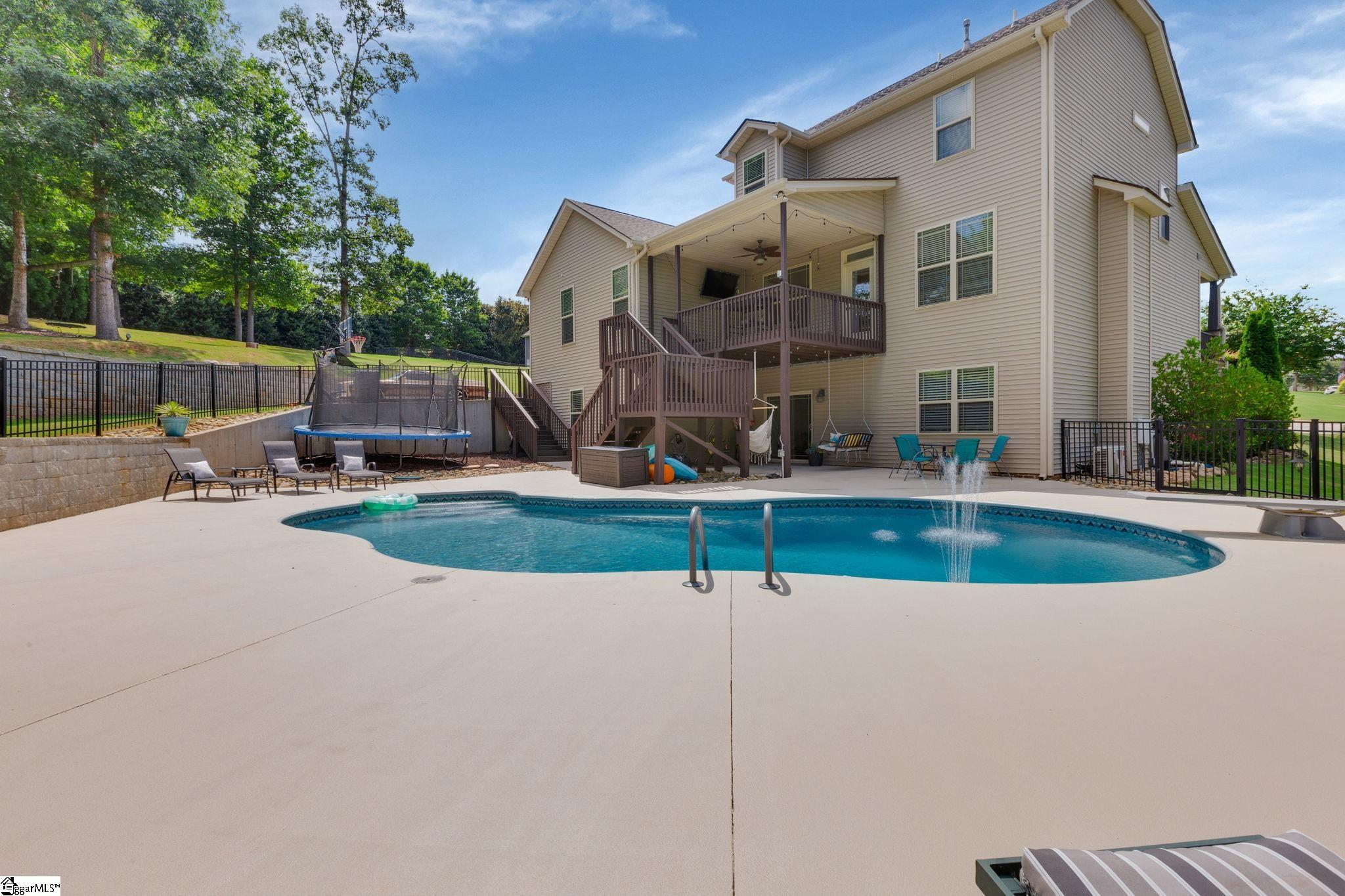 222 Willowgreen Way