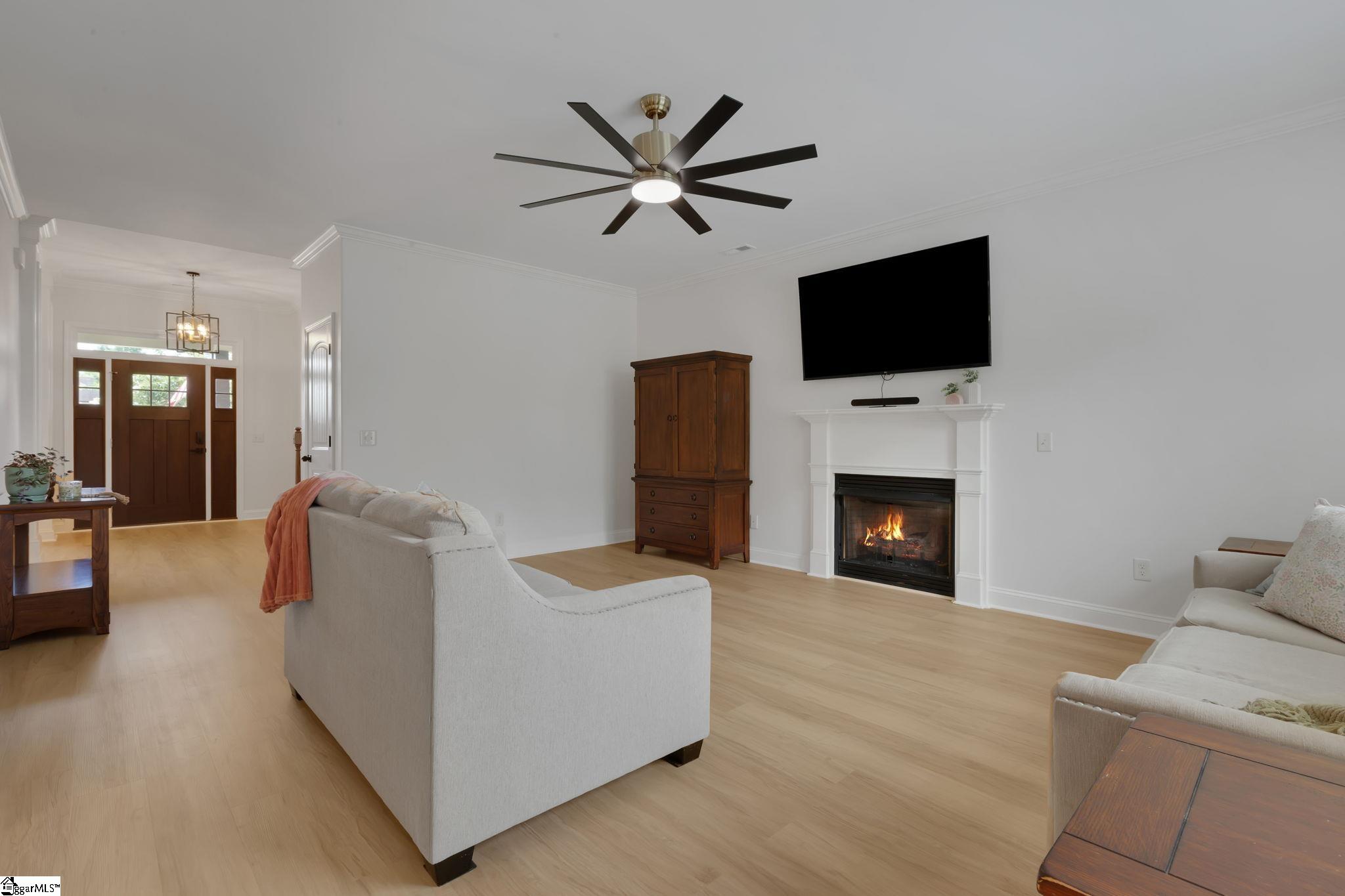 222 Willowgreen Way