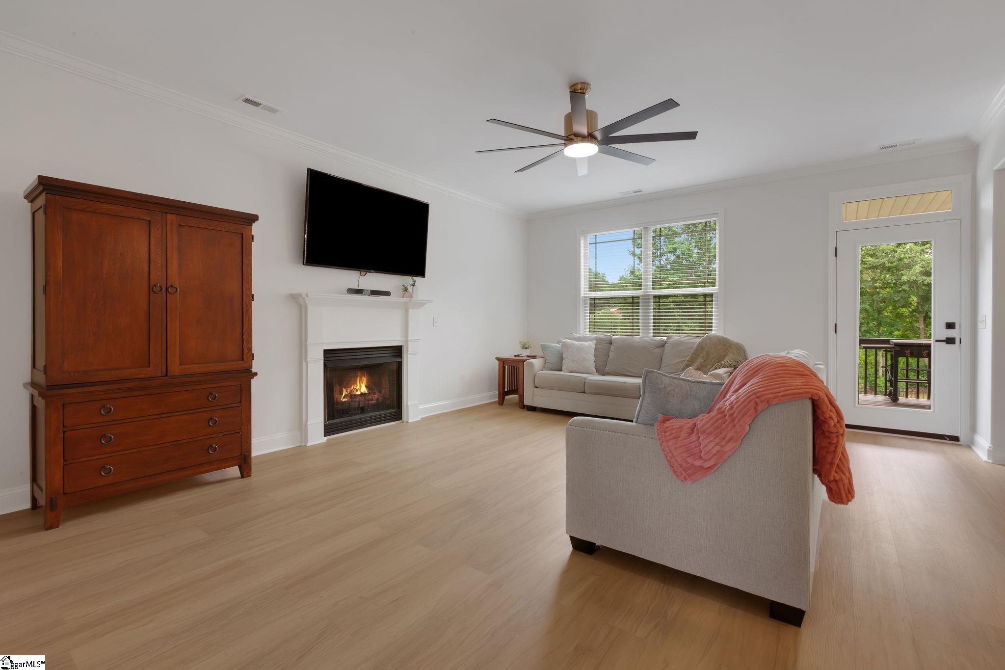 222 Willowgreen Way