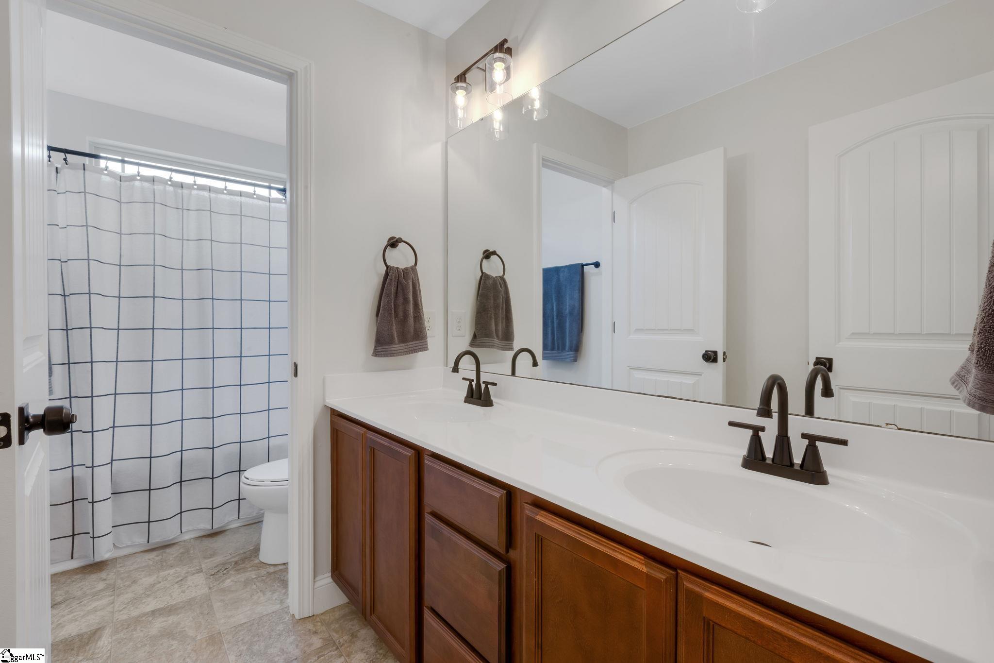 222 Willowgreen Way