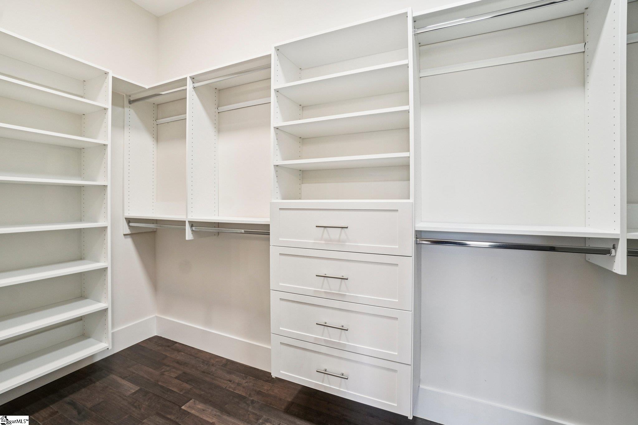 44 Village Crest Drive