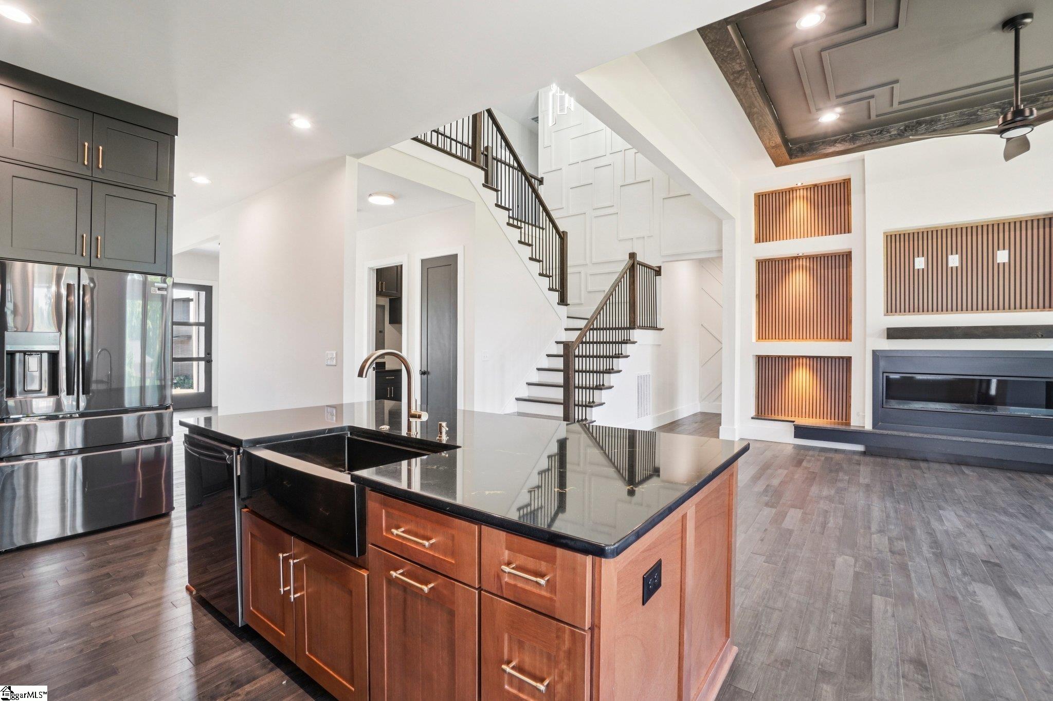 44 Village Crest Drive