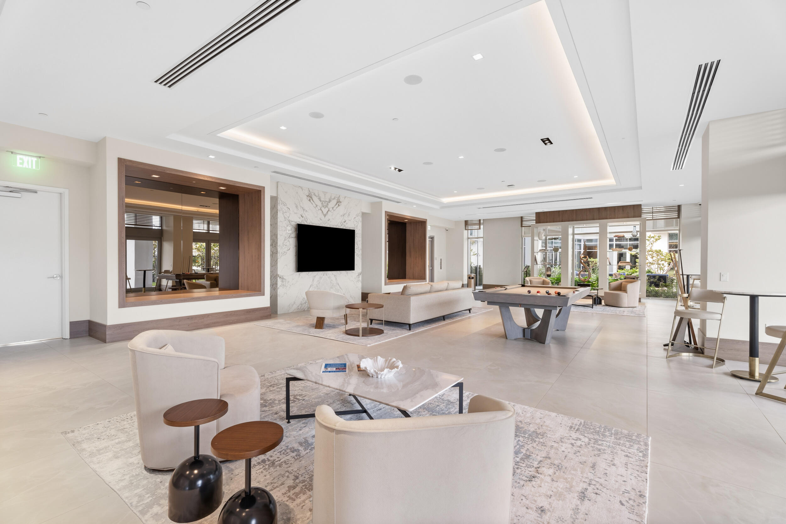 220 Lake Shore Drive 1523