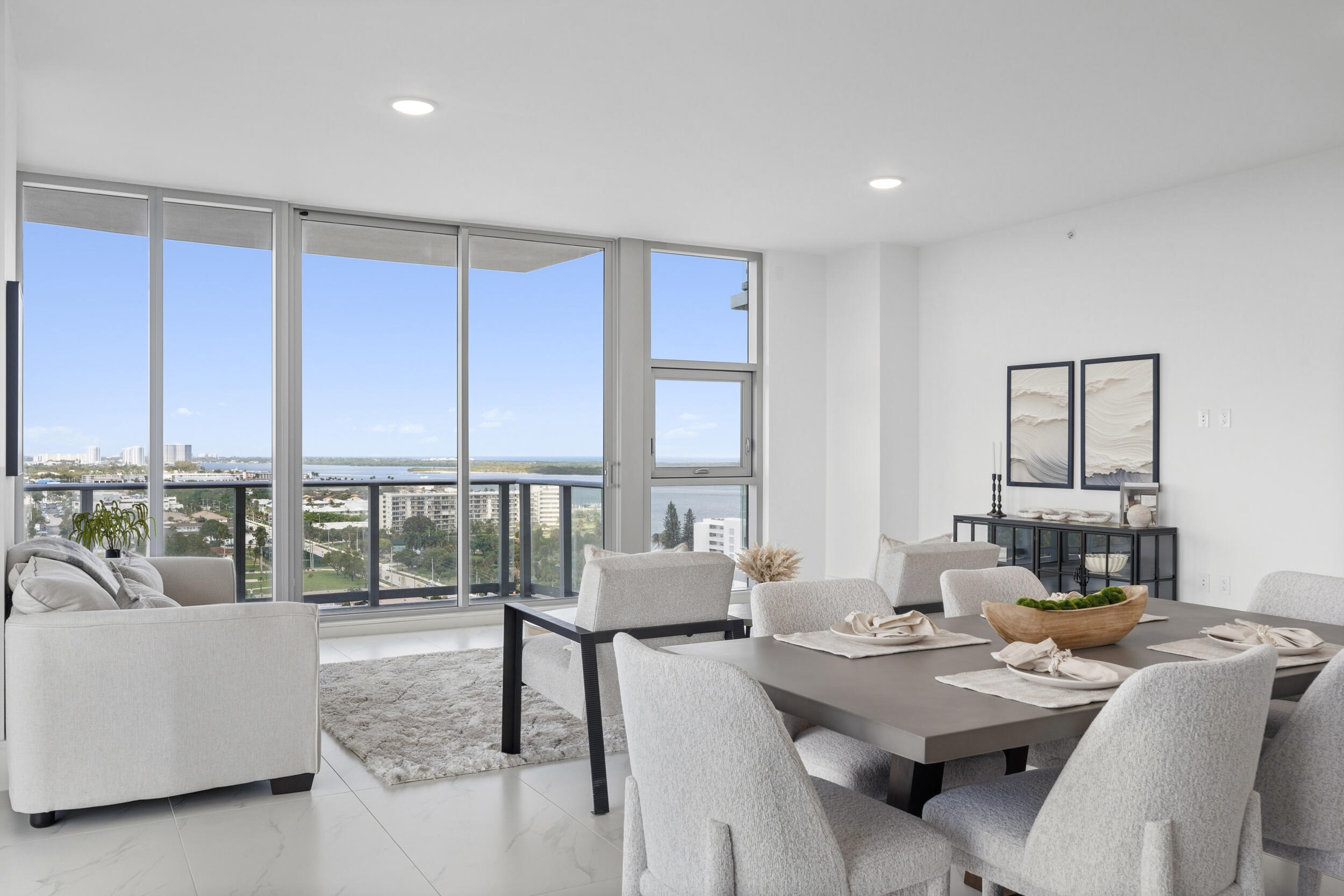 220 Lake Shore Drive 1523