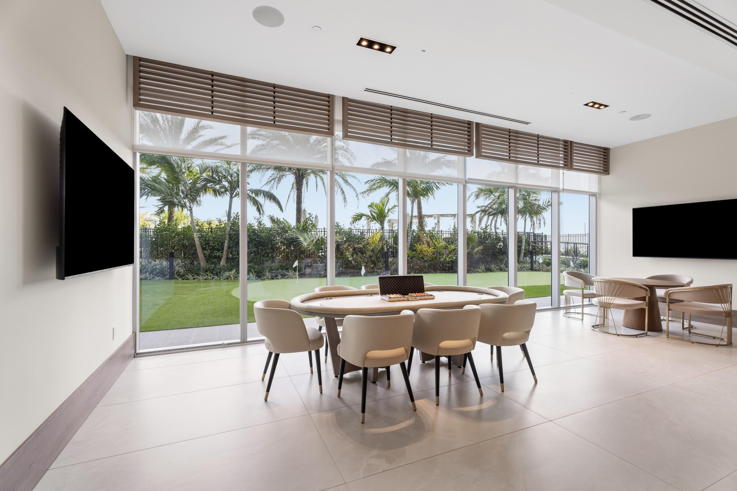 220 Lake Shore Drive 1523