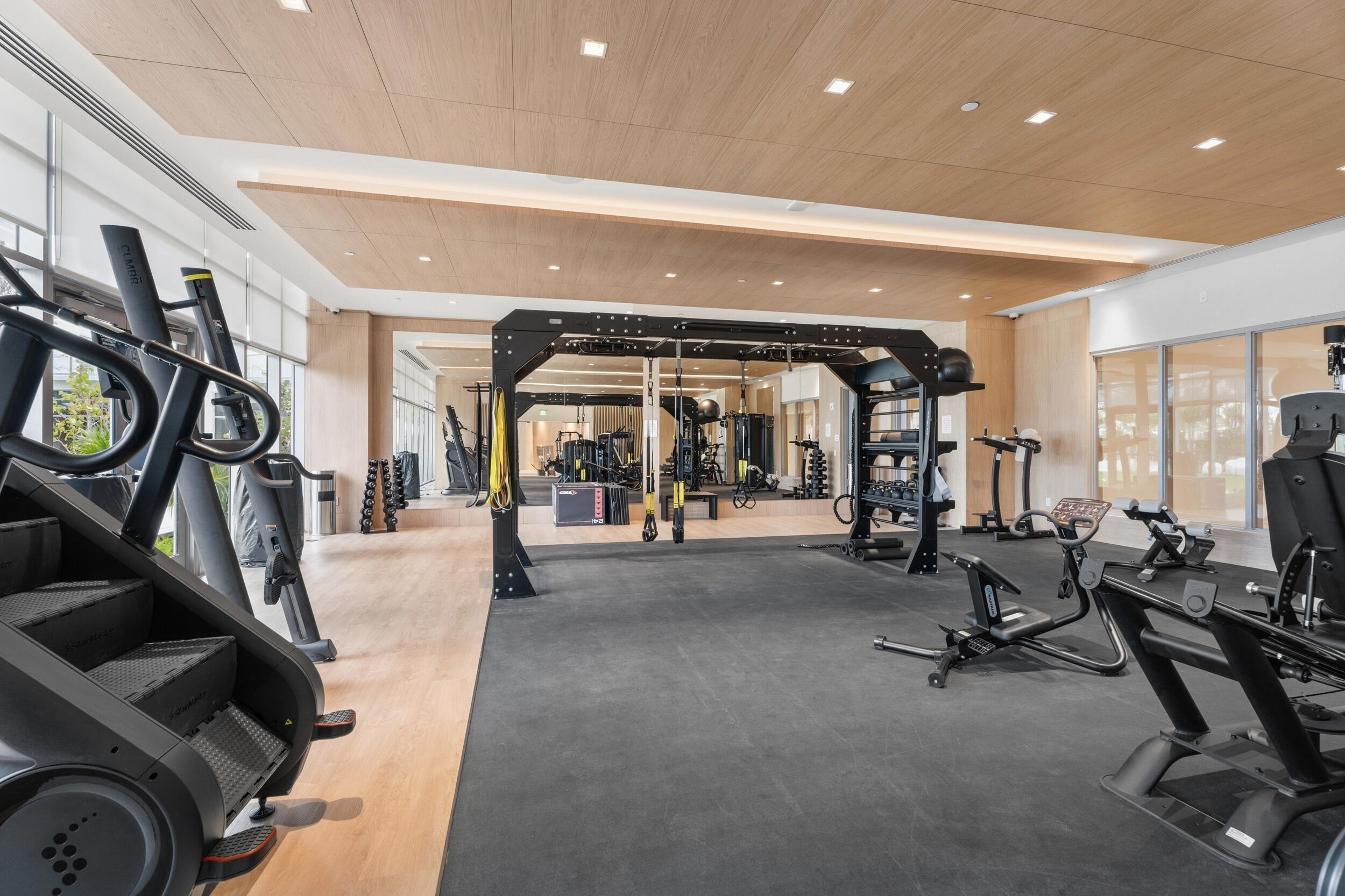 220 Lake Shore Drive 1523
