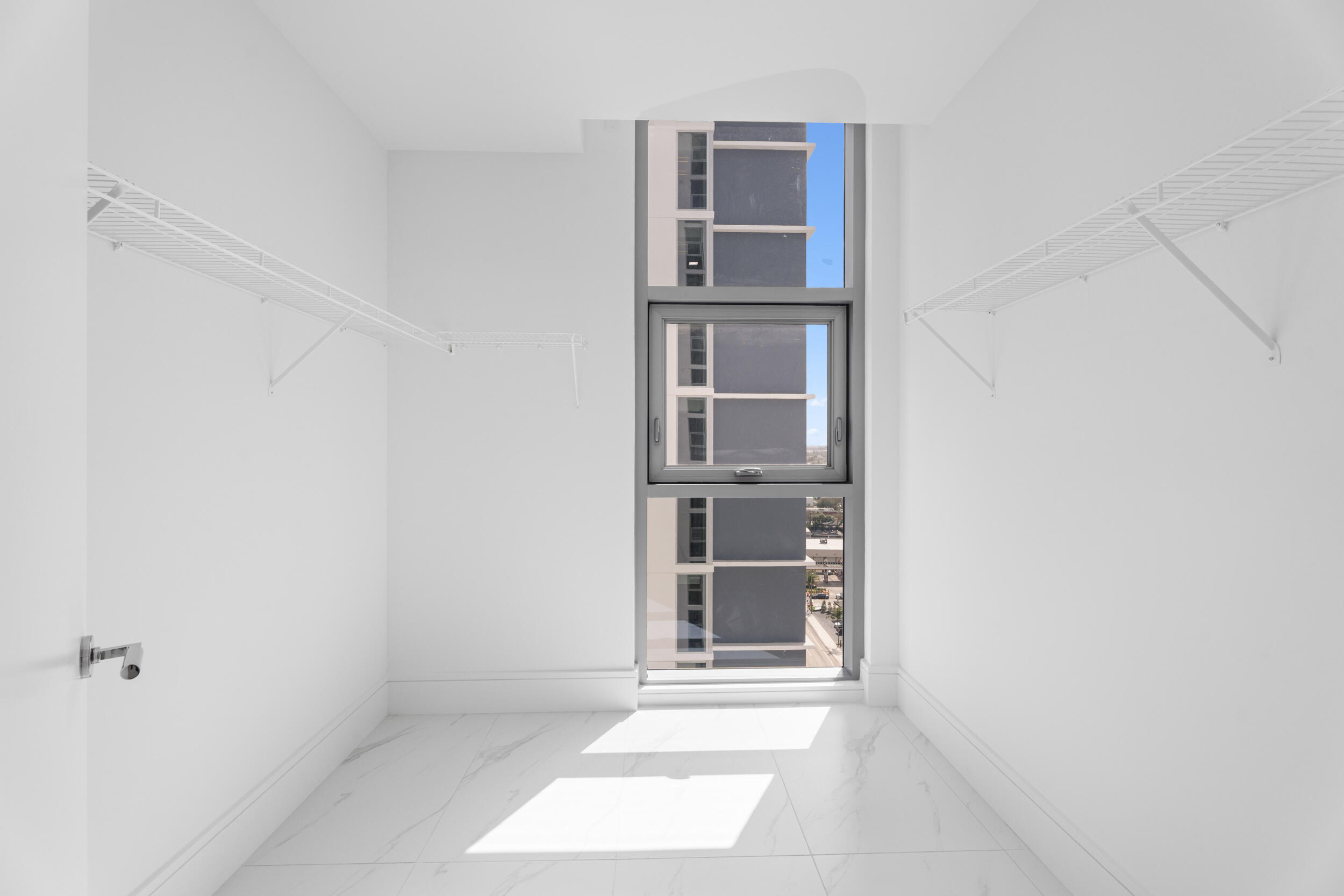 220 Lake Shore Drive 1523