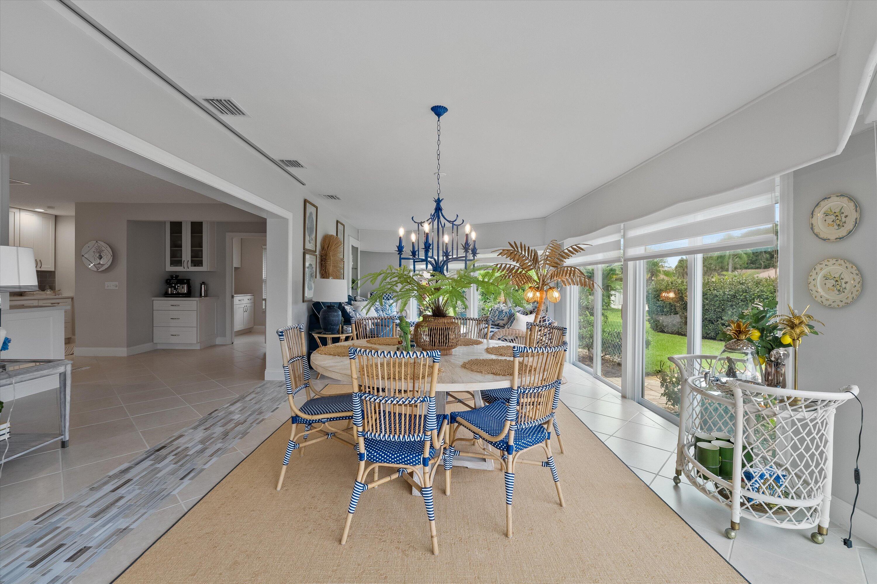 320 Villa Drive S