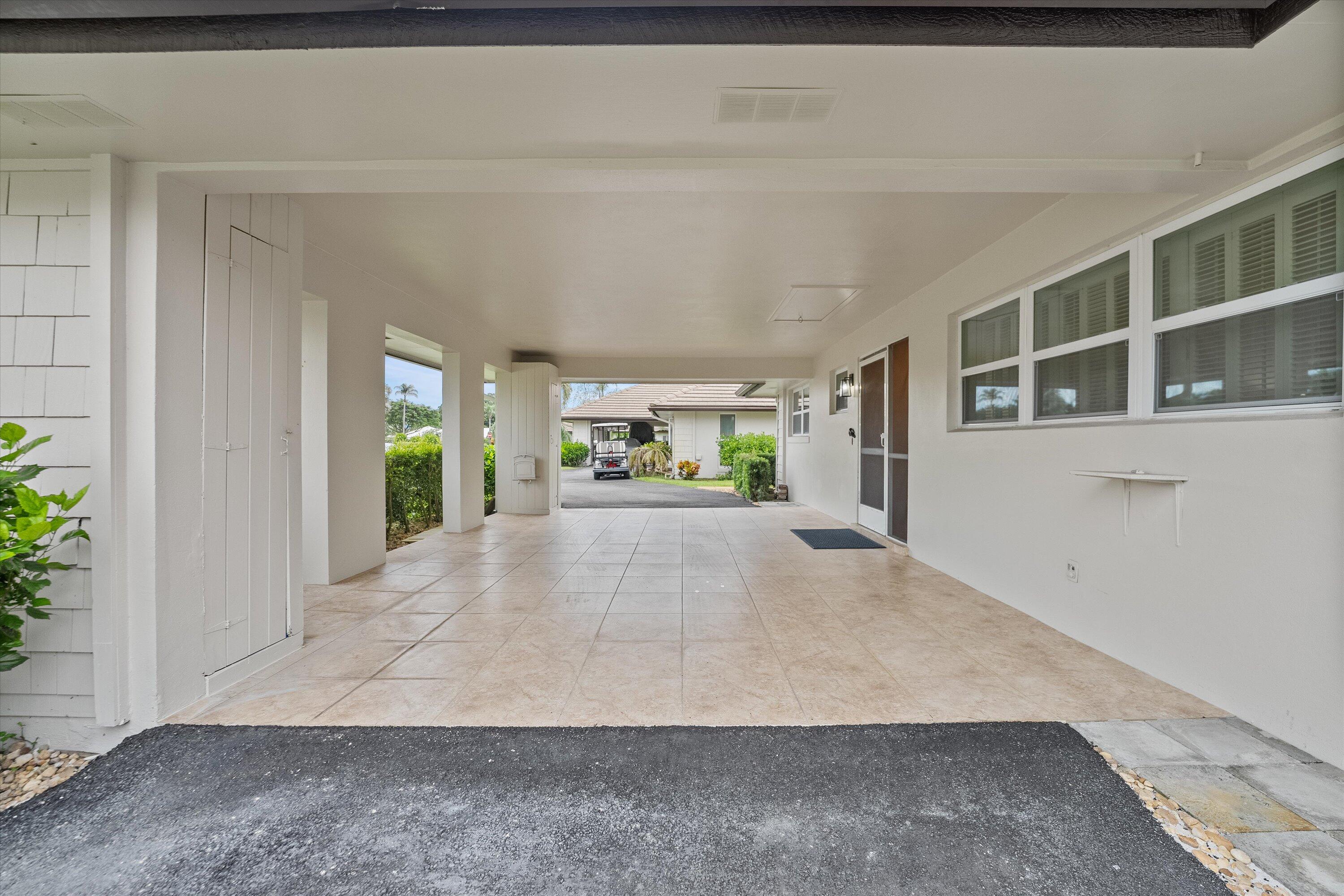 320 Villa Drive S