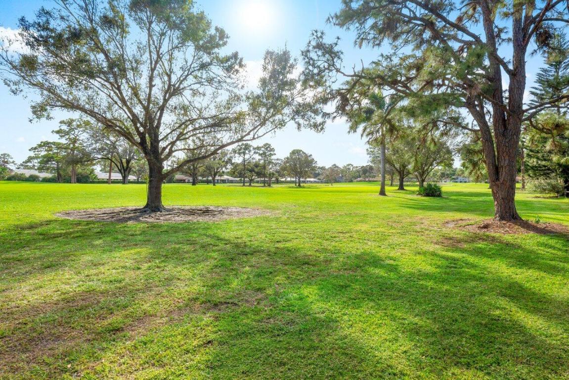 650 Atlantis Estates Way